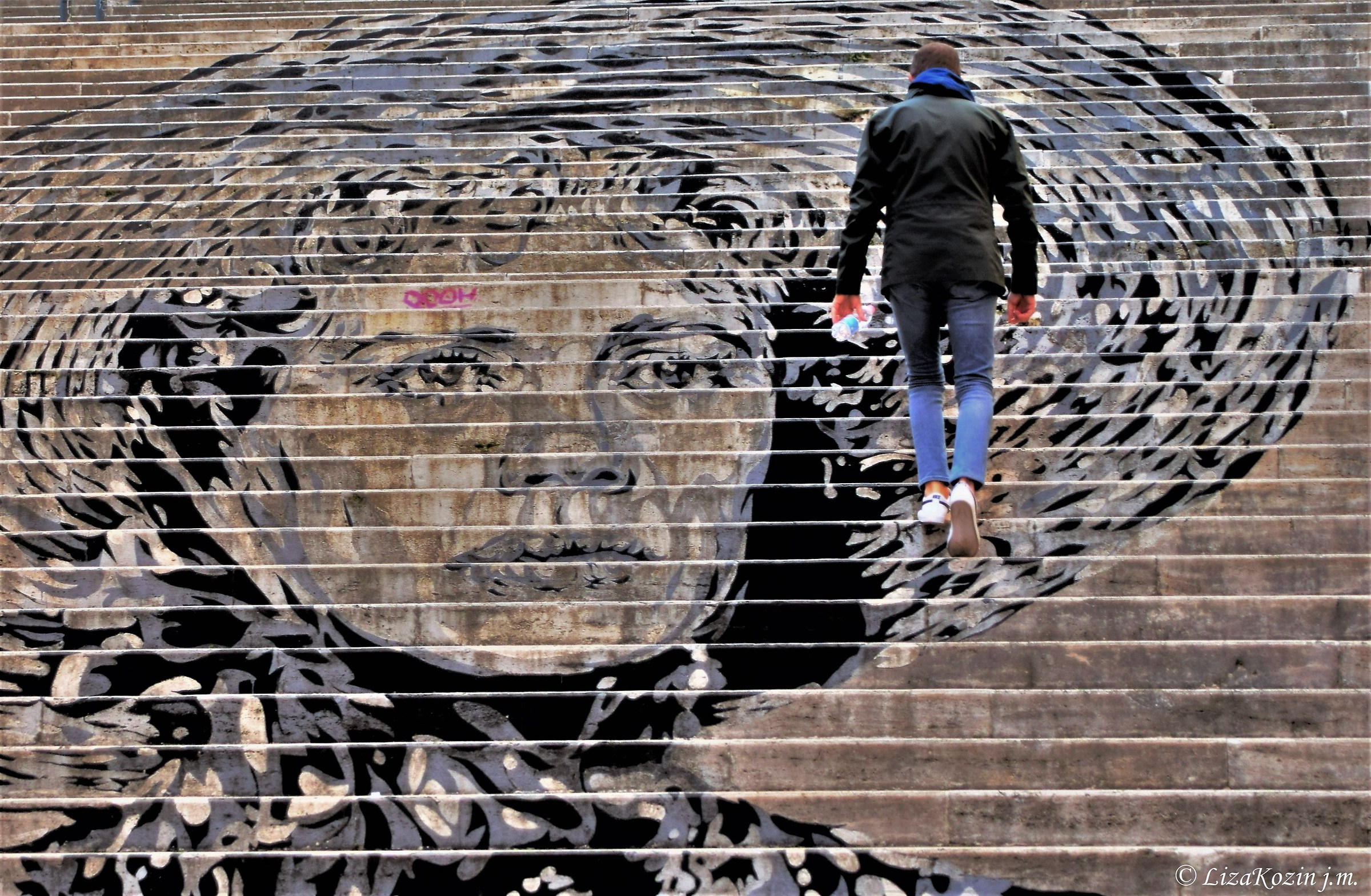 Scalea Ugo Bassi. Roma