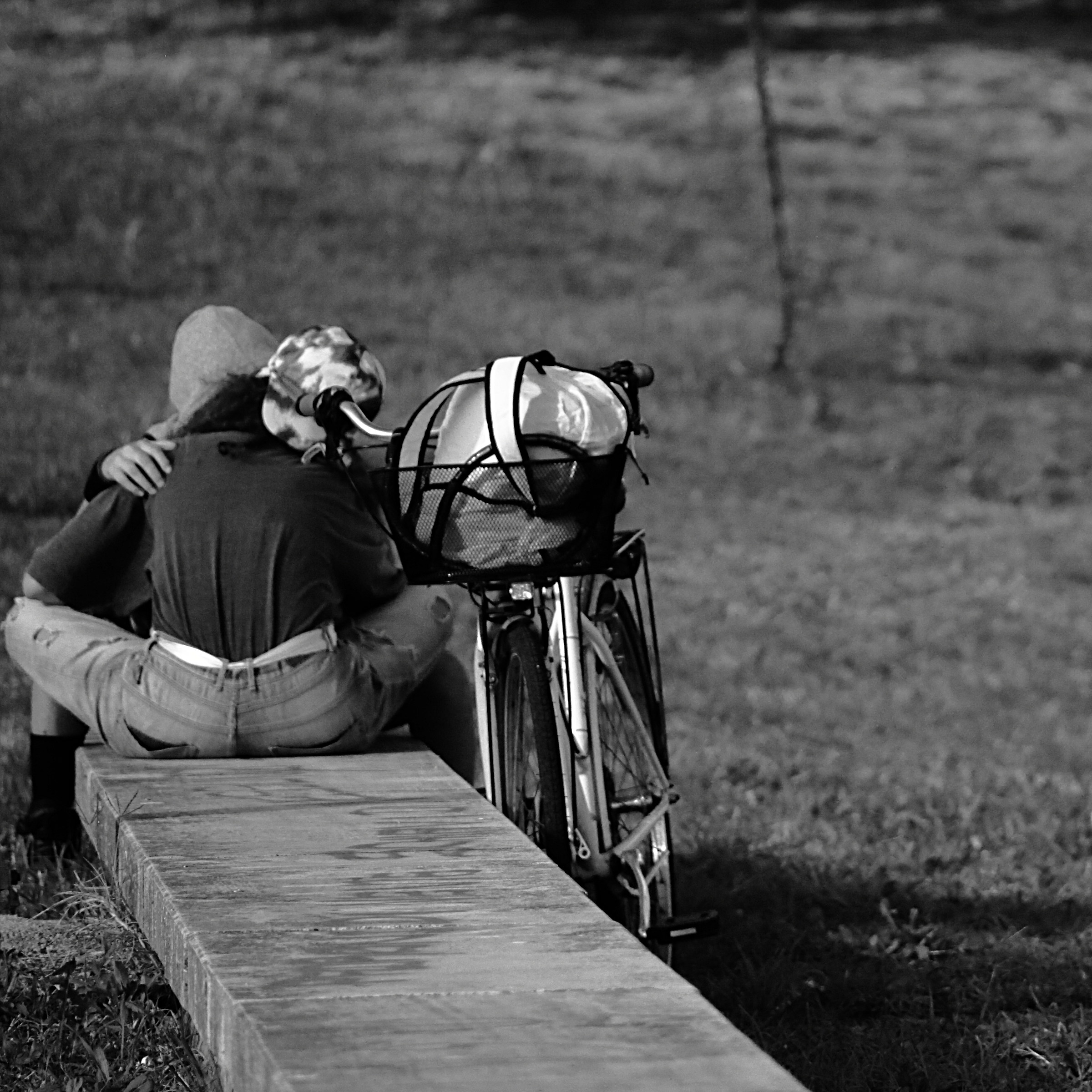 due ragazze al parco...