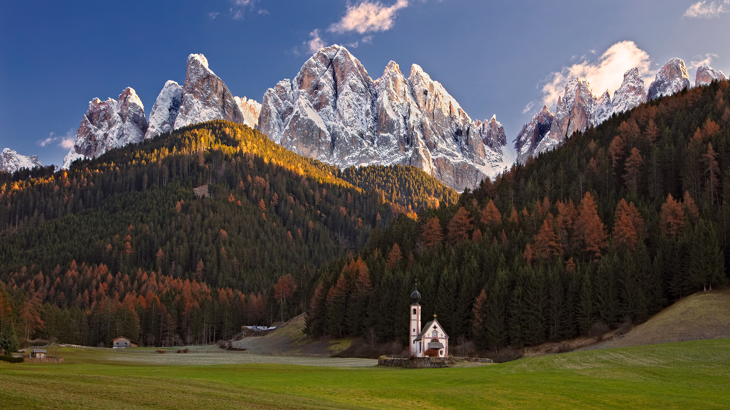 Iconic image of the Val di Funes: the Church of Sa