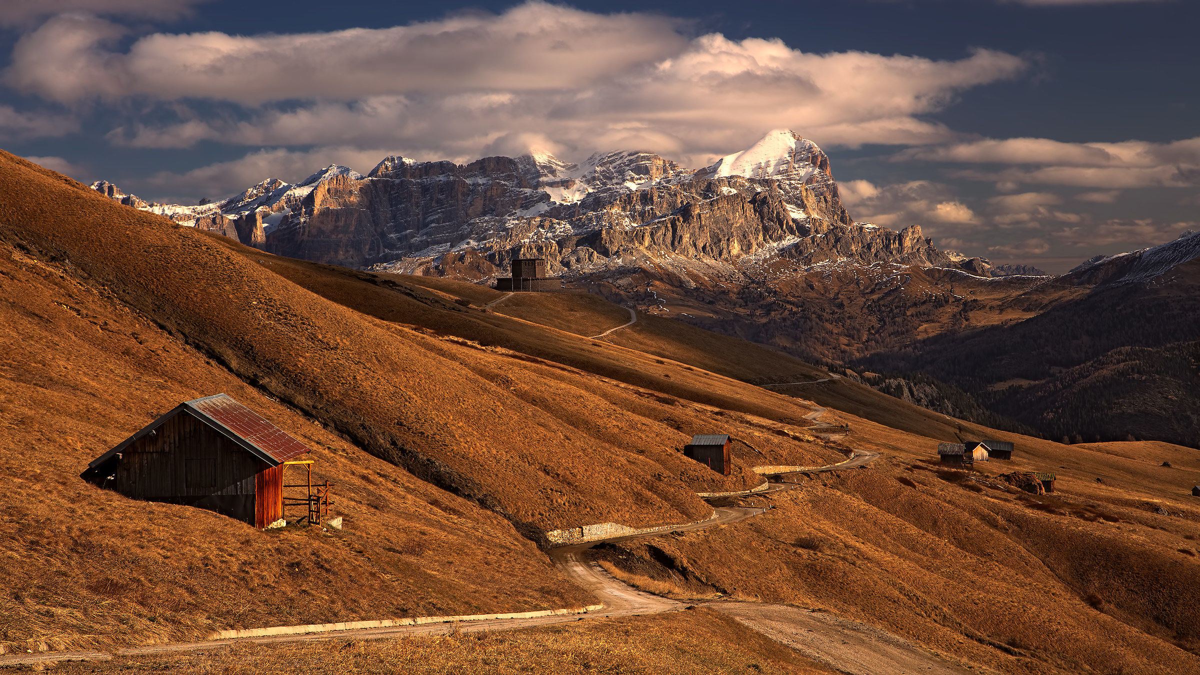 Panorama sulle Dolomiti bellunesi dal Passo Pordoi