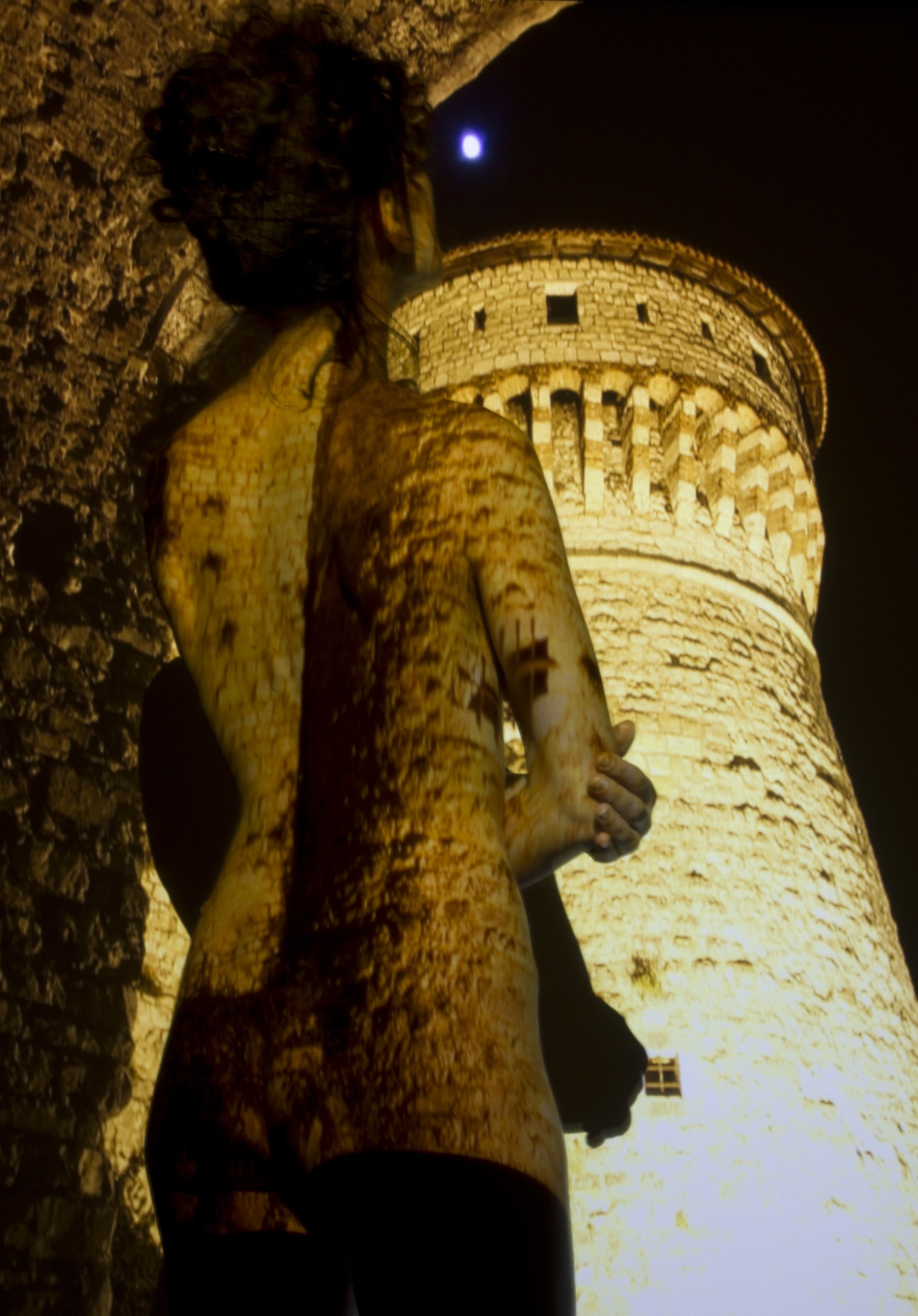 leonessa bresciana sotto al castello