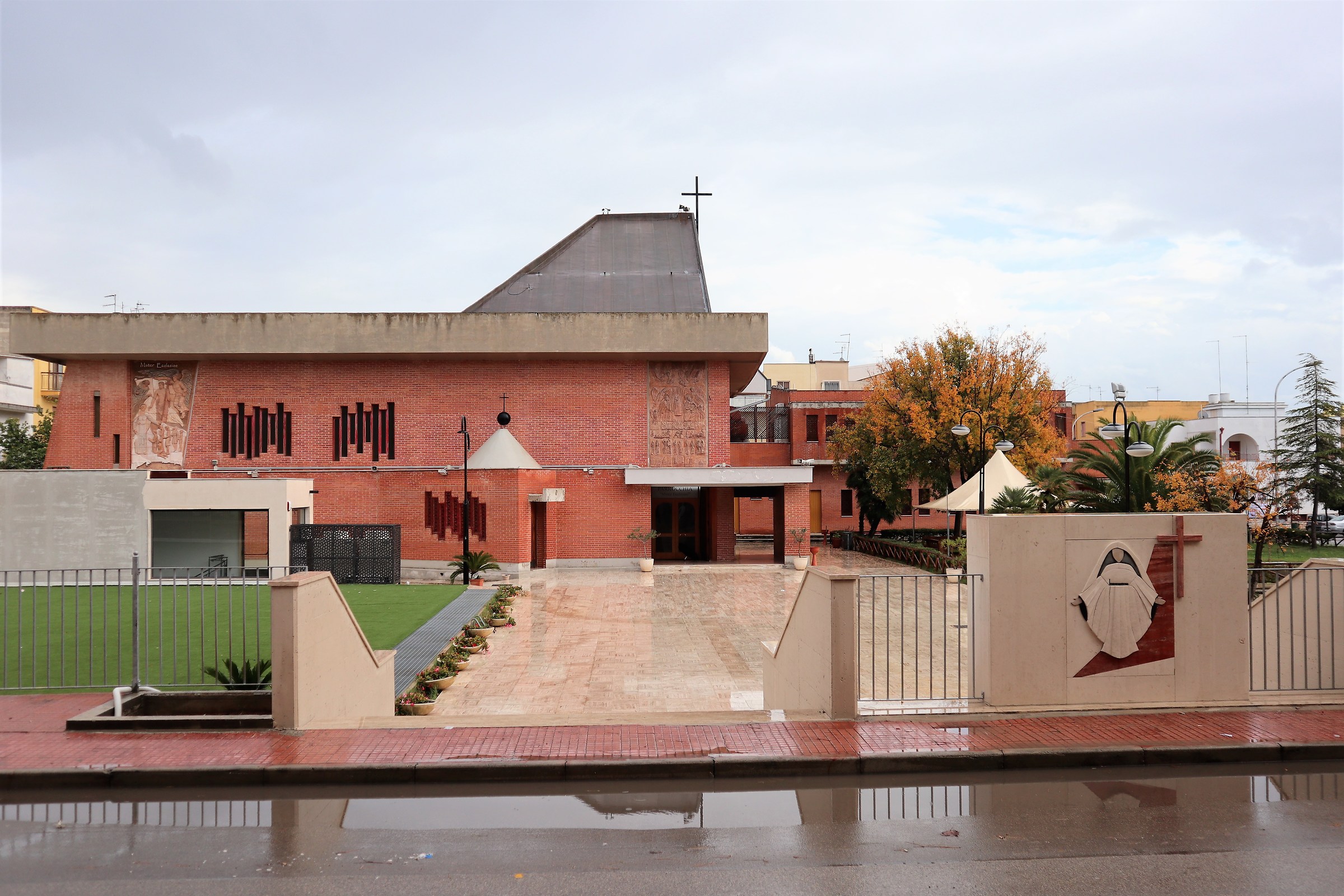 Chiesa Mater Ecclesiae