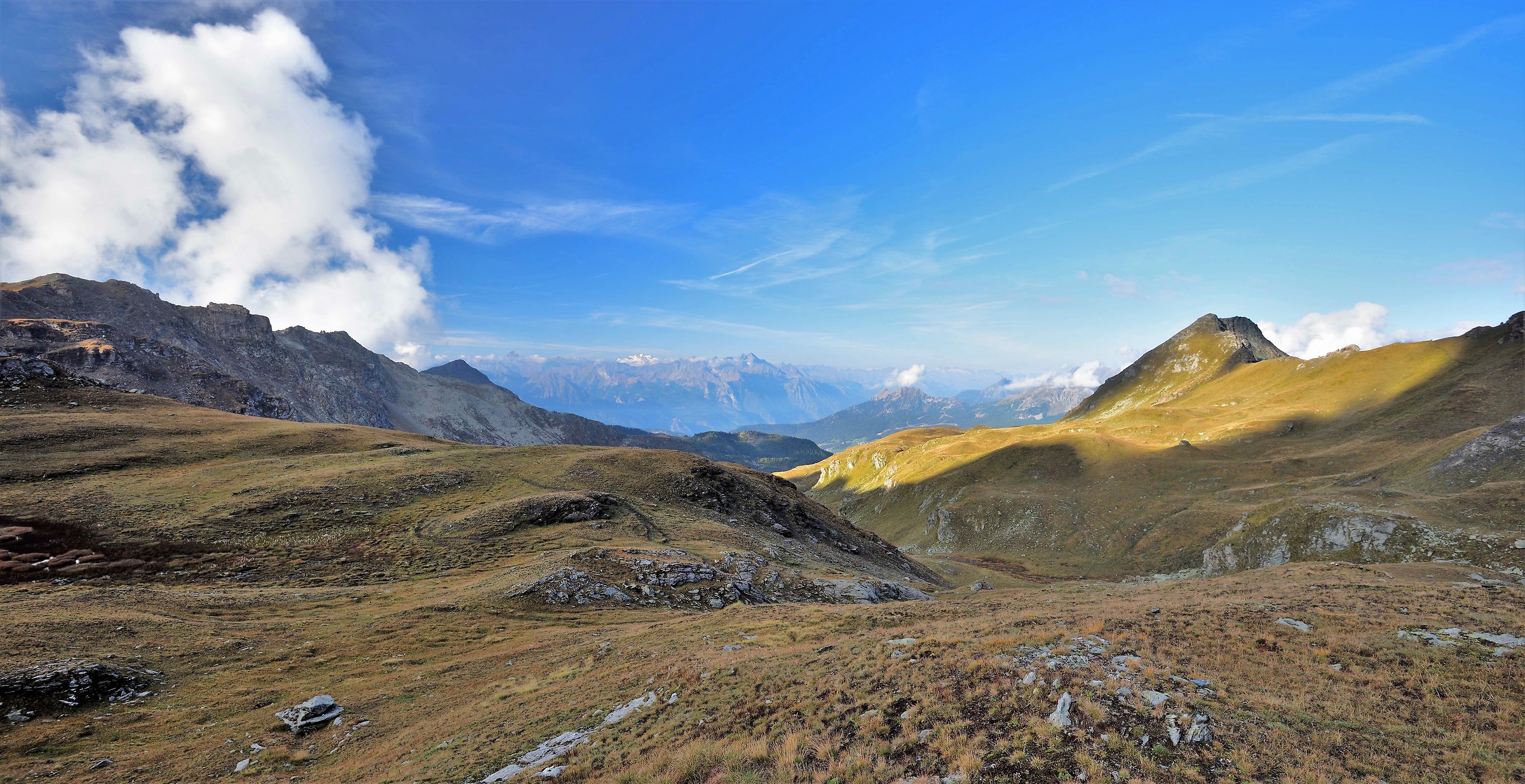 I came down from the hill to continue towards Col de Nan