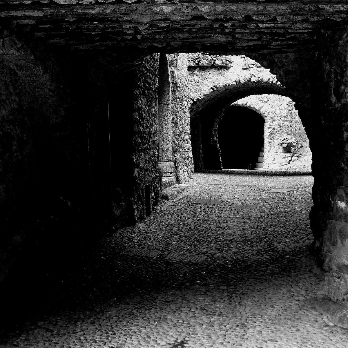 Arcades in Canale di Tenno