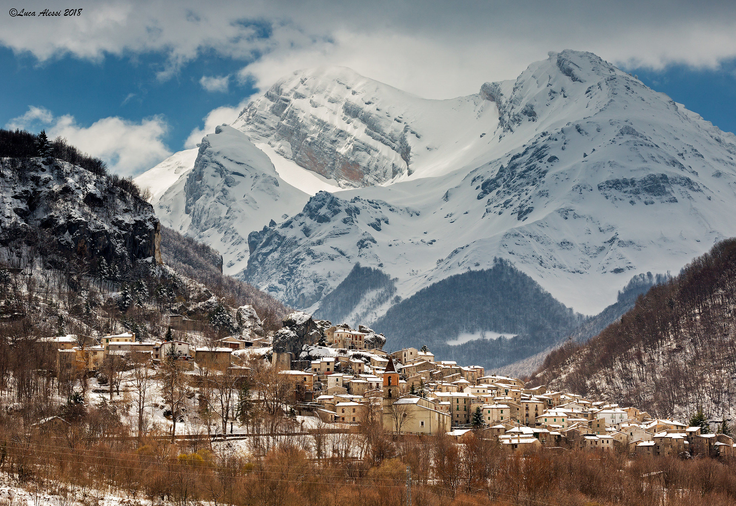 Pietracamela and the imposing Intermesoli