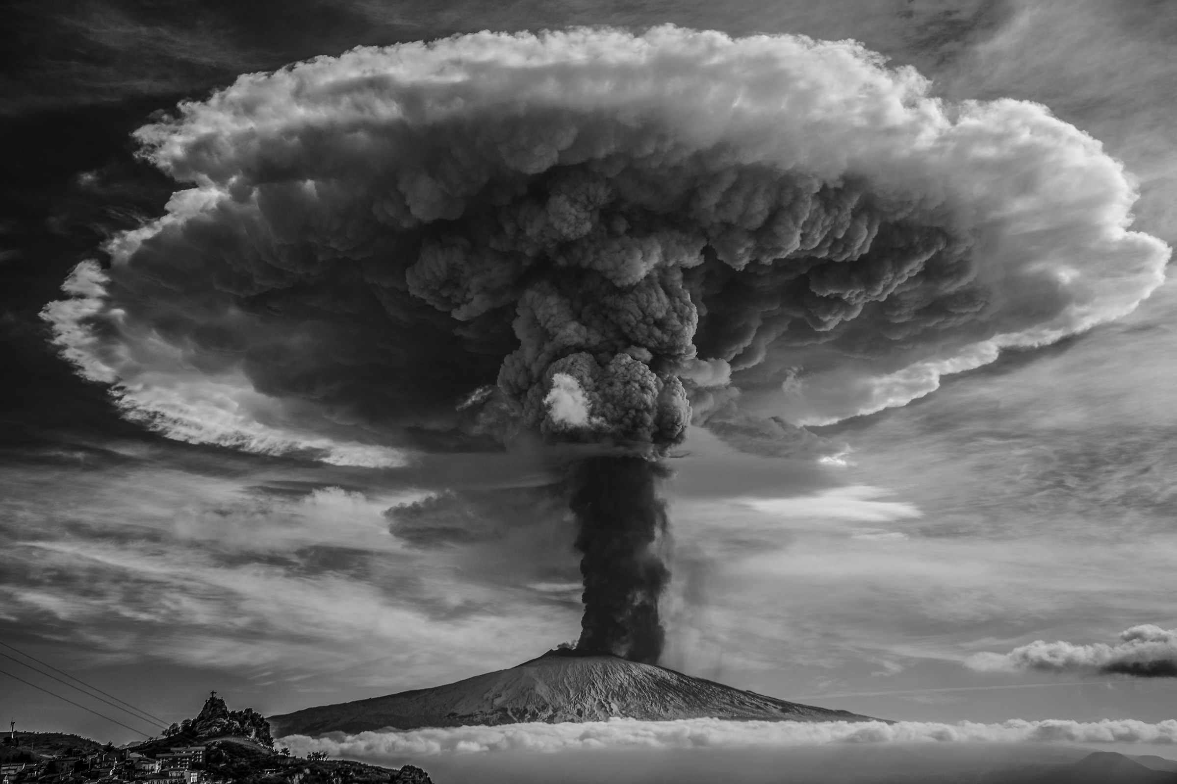 Etna in Monochrome eruption