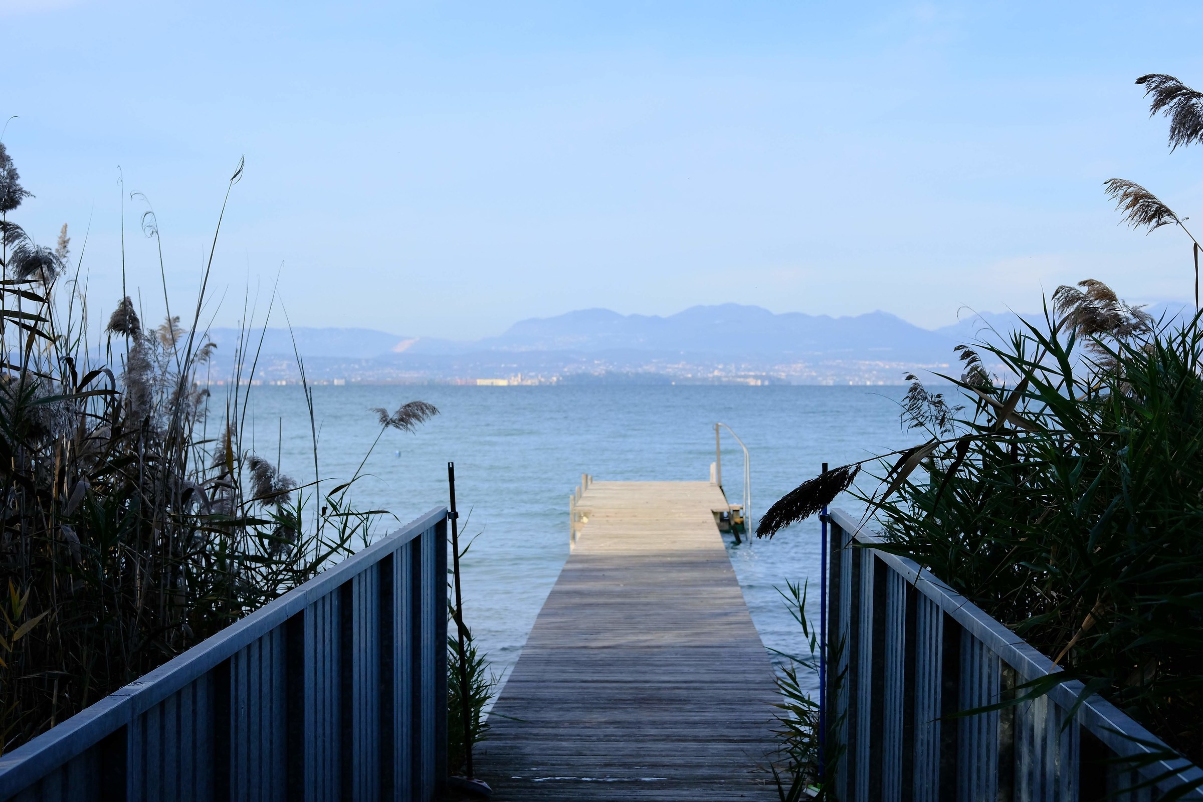 Pontile sul lago di Garda II