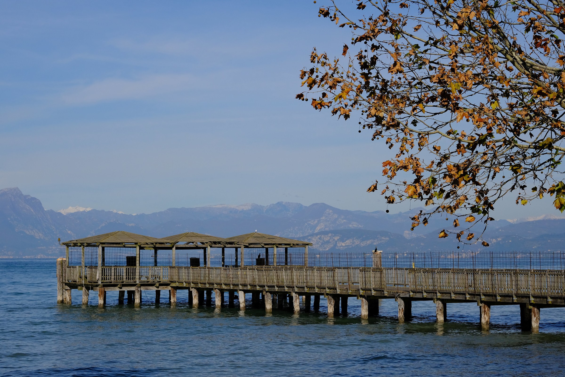 Pontile sul lago di Garda viii