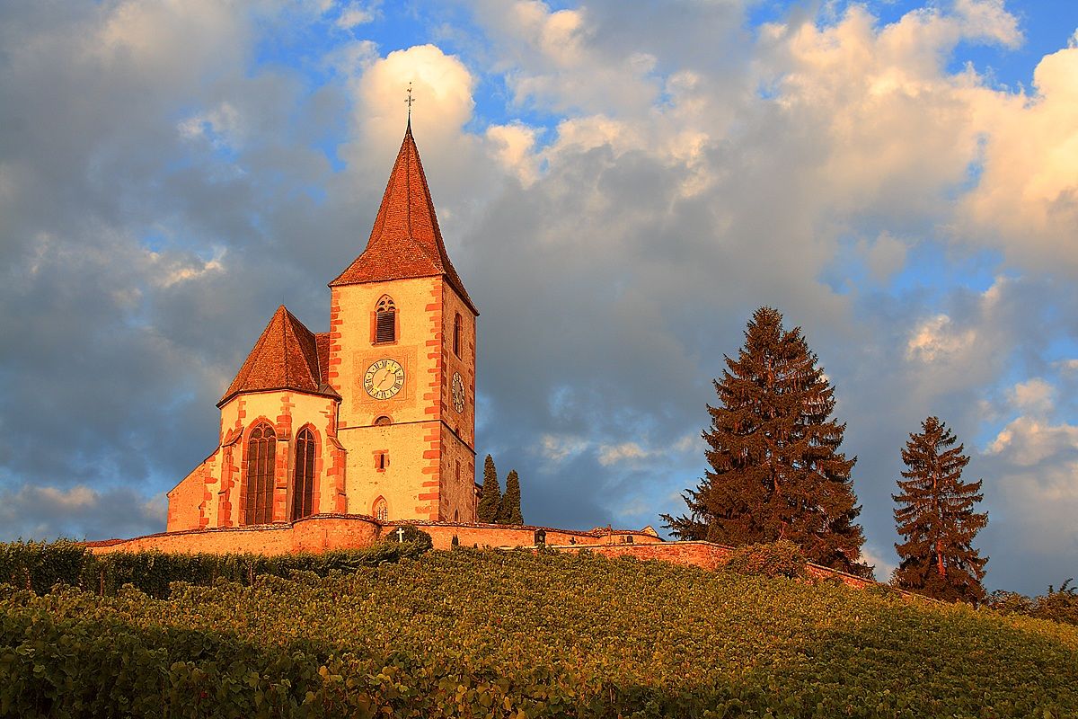 La chiesa fortificata di Hunawhir