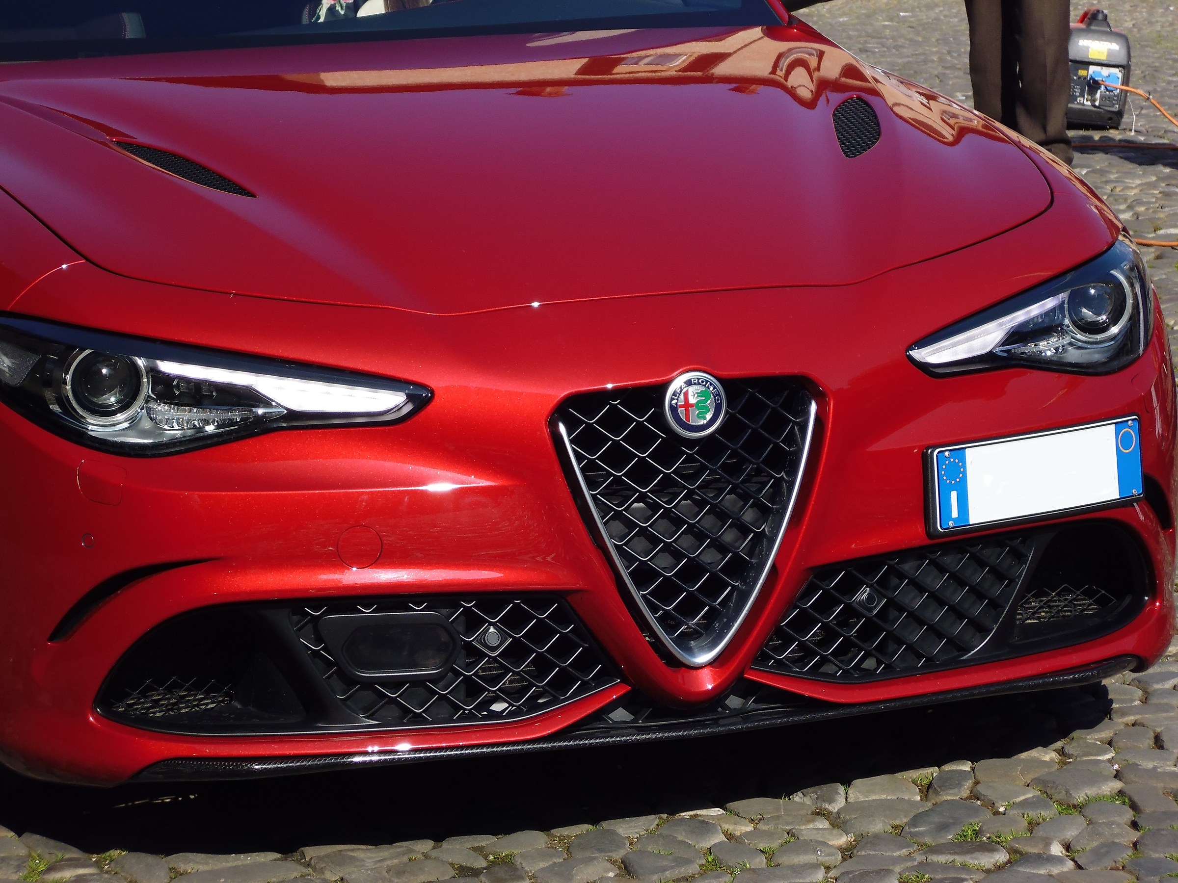 La grinta del Biscione. Alfa che passione.