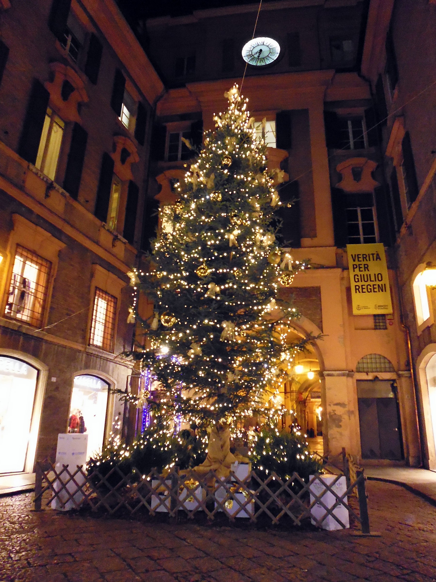 A Modena è già Natale...