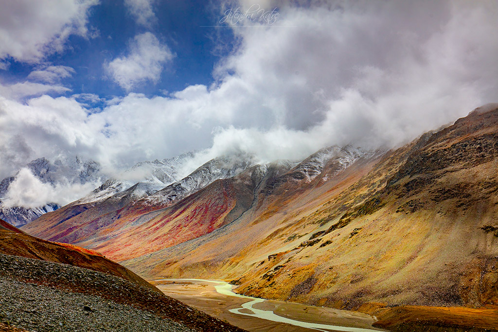 Una strada per Chandrataal