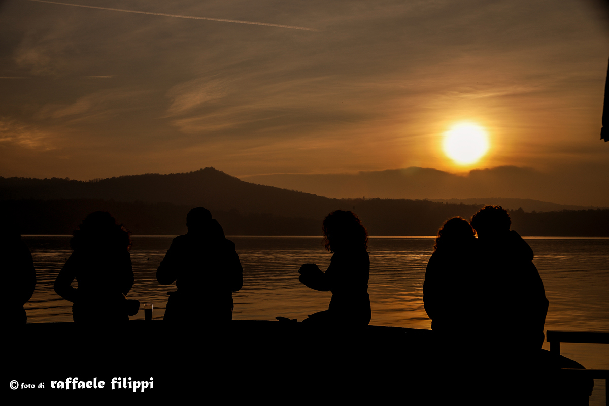 Contemplando il tramonto - Lago di Viverone - Biellese