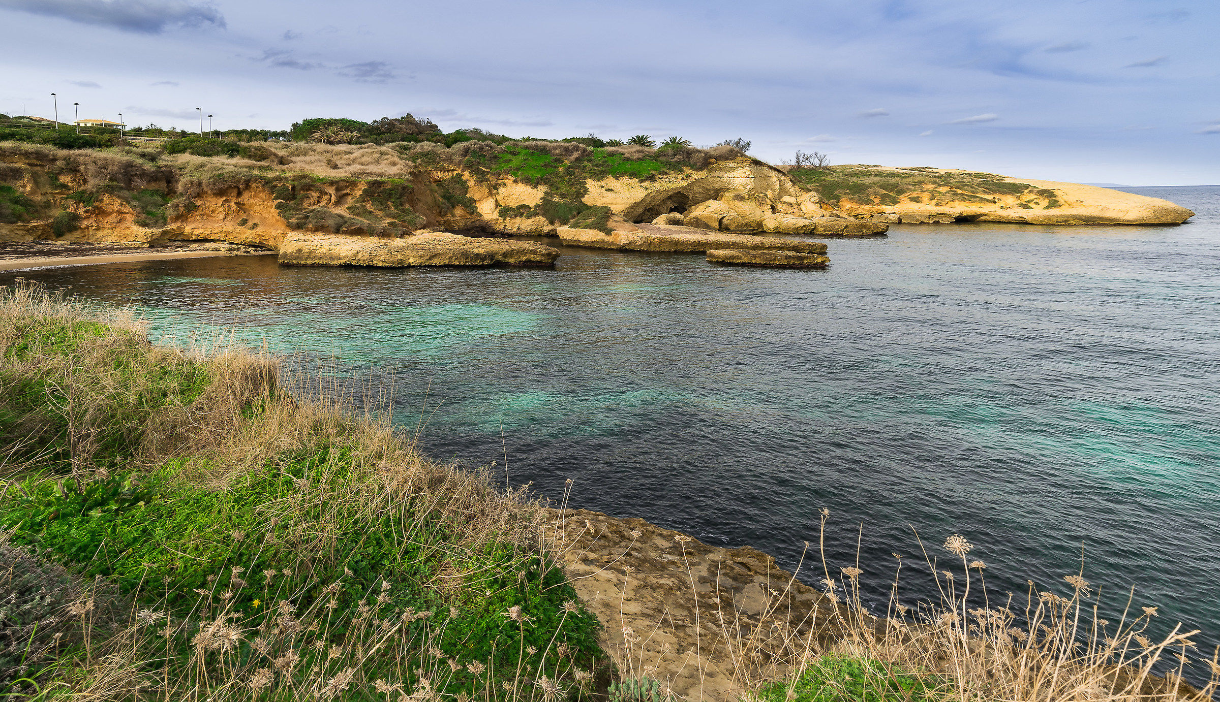 Passeggiando per la scogliera - Balai - P. Torres