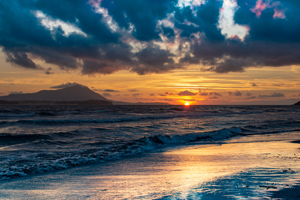 Bacoli, sunset on the beach