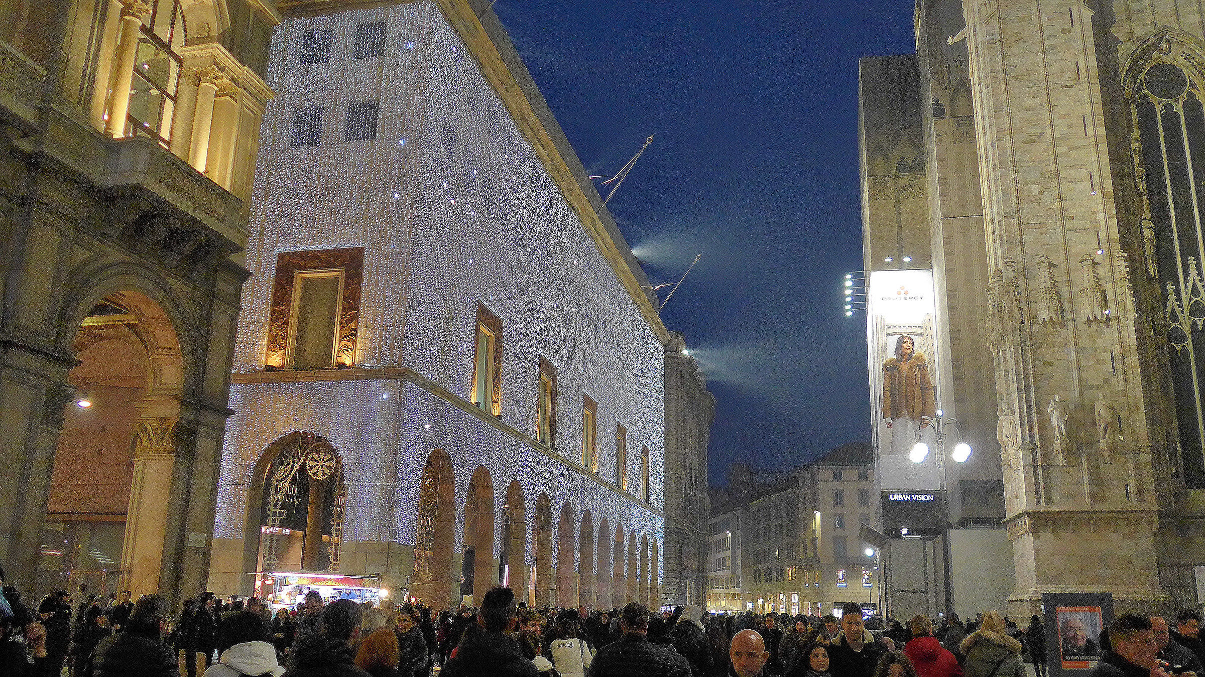 luci in piazza duomo