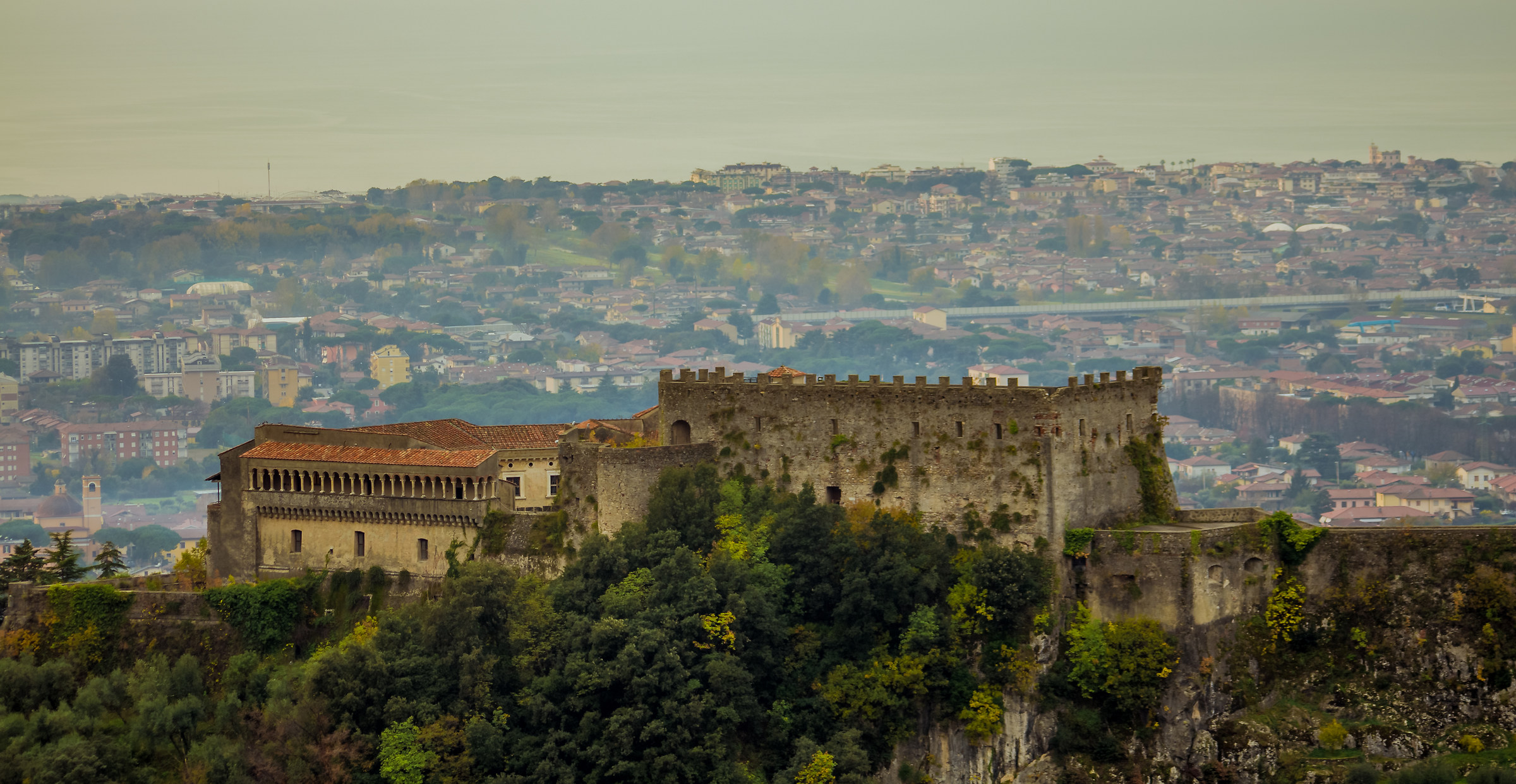 The Malaspina Castle (MS)