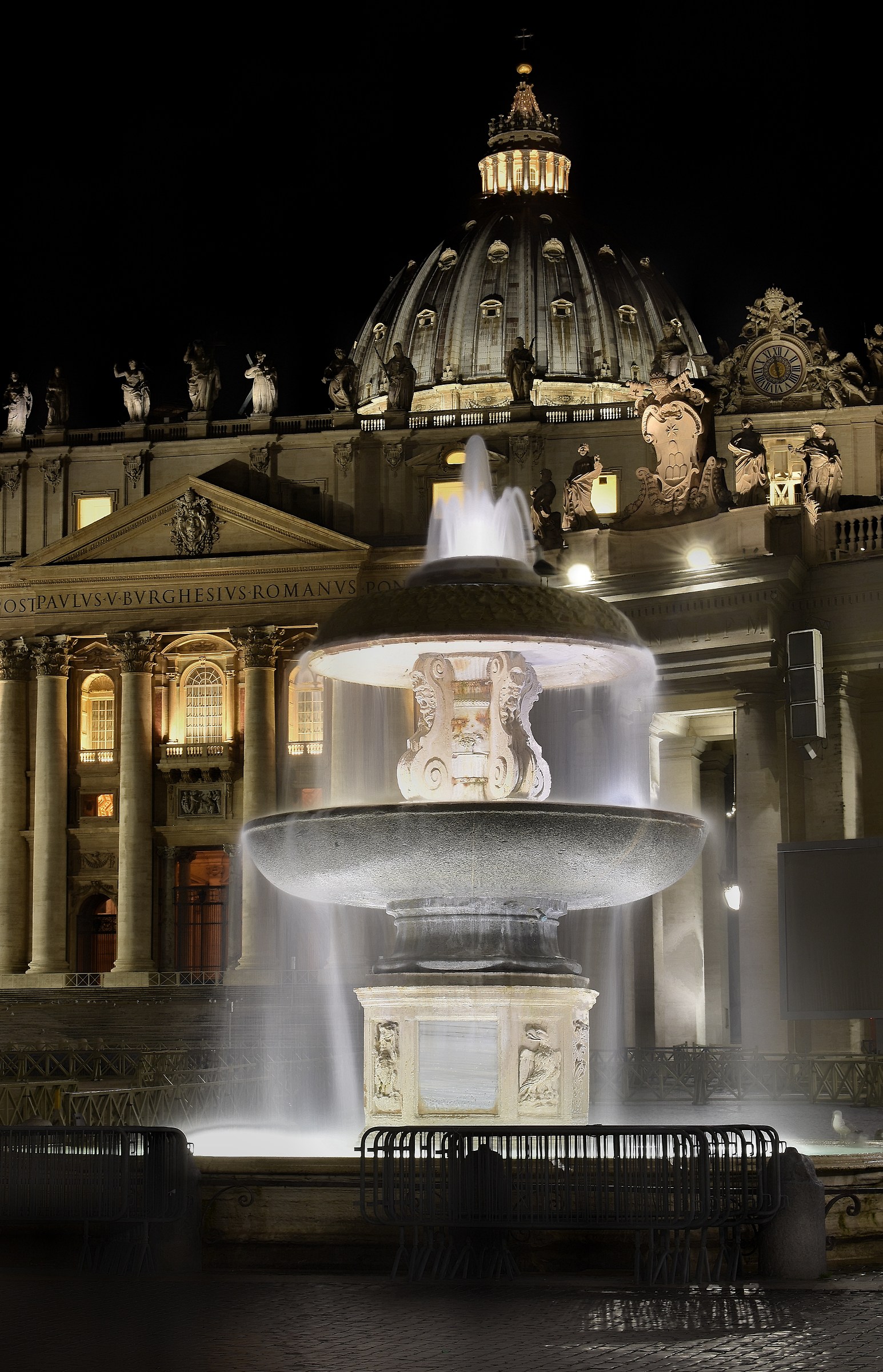 Roma caput mundi regit orbis frena rotundi!