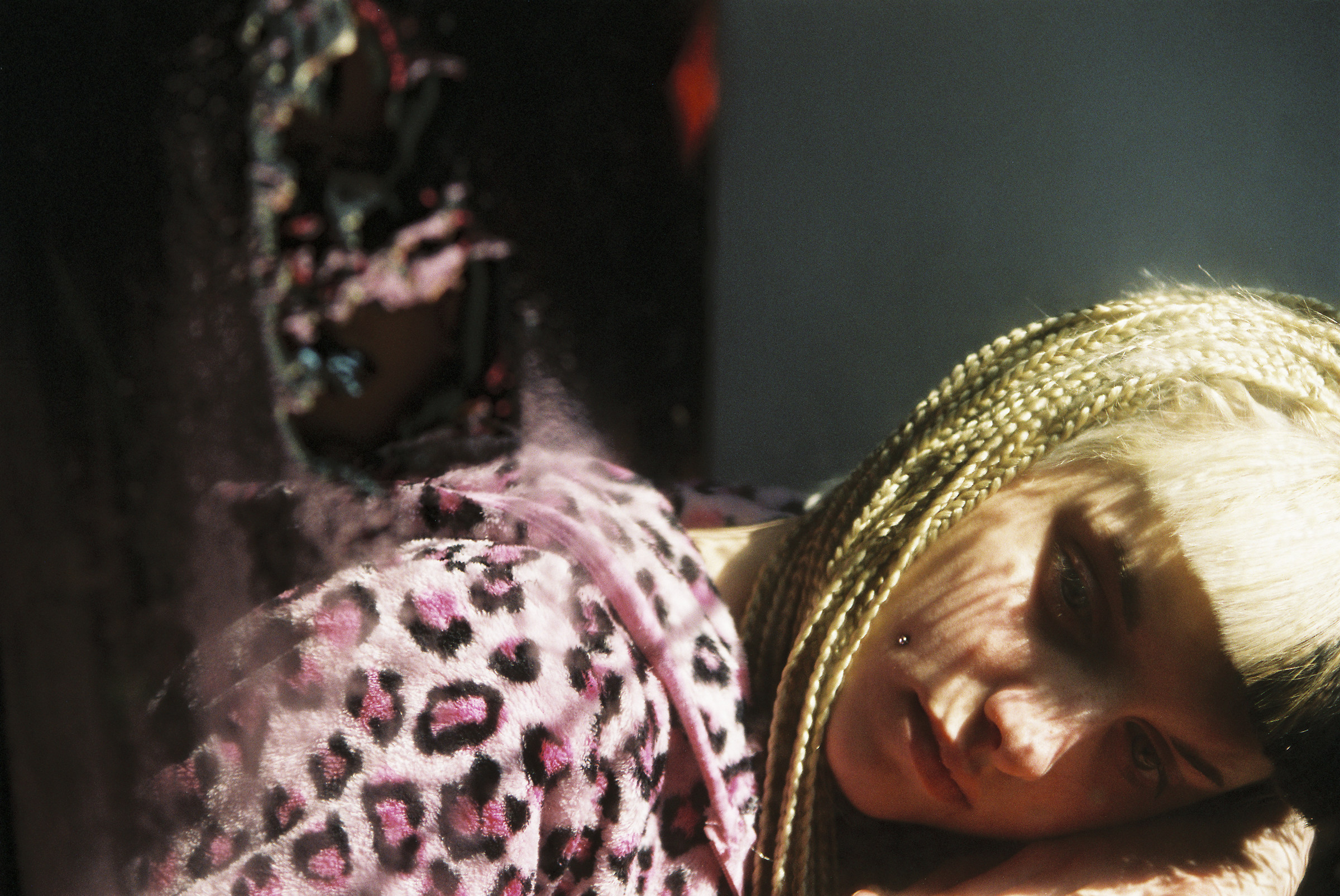 Serie"Riflessi corrosi"Adolescenza 9