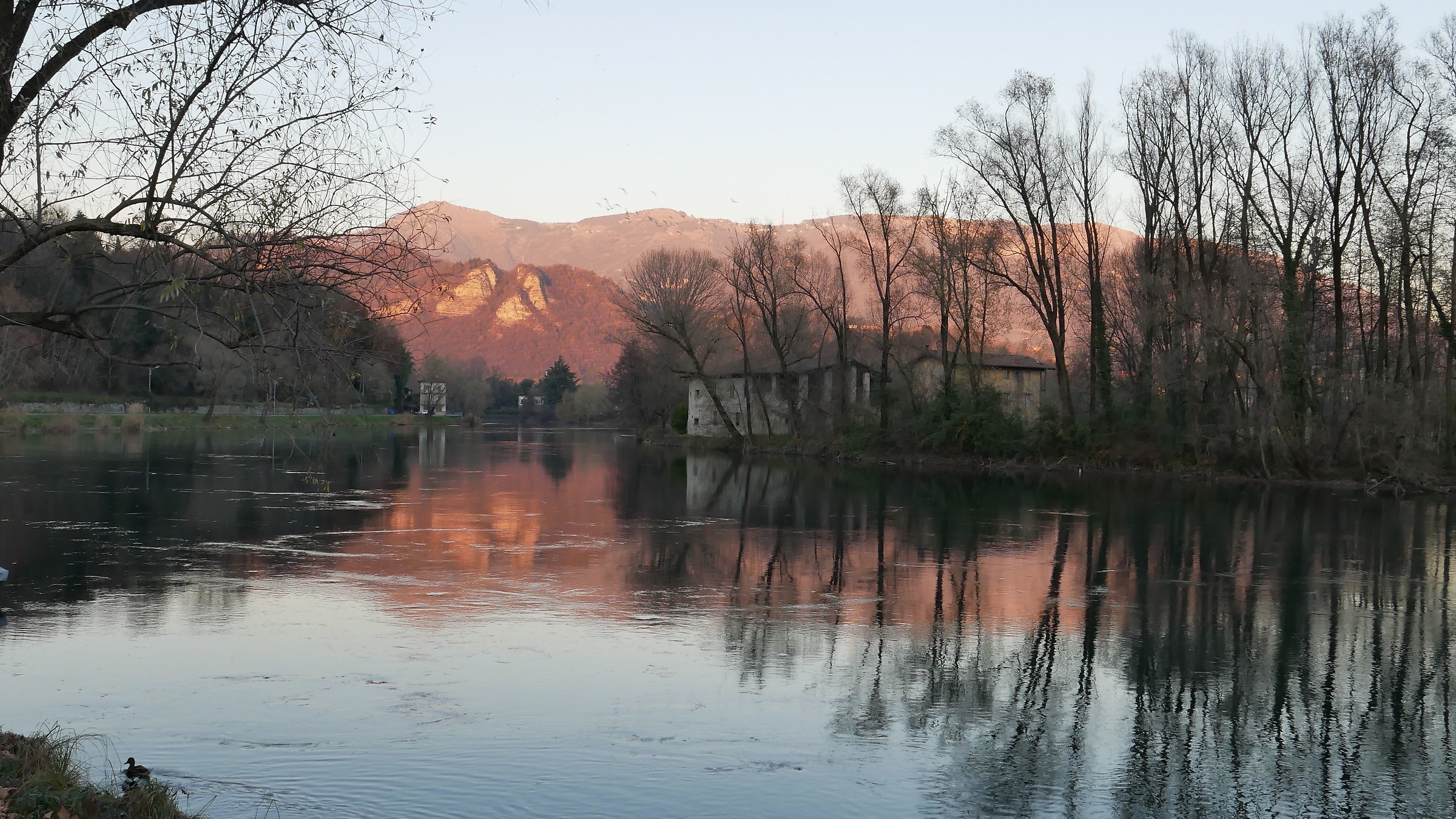 Farmhouse along the river Adda