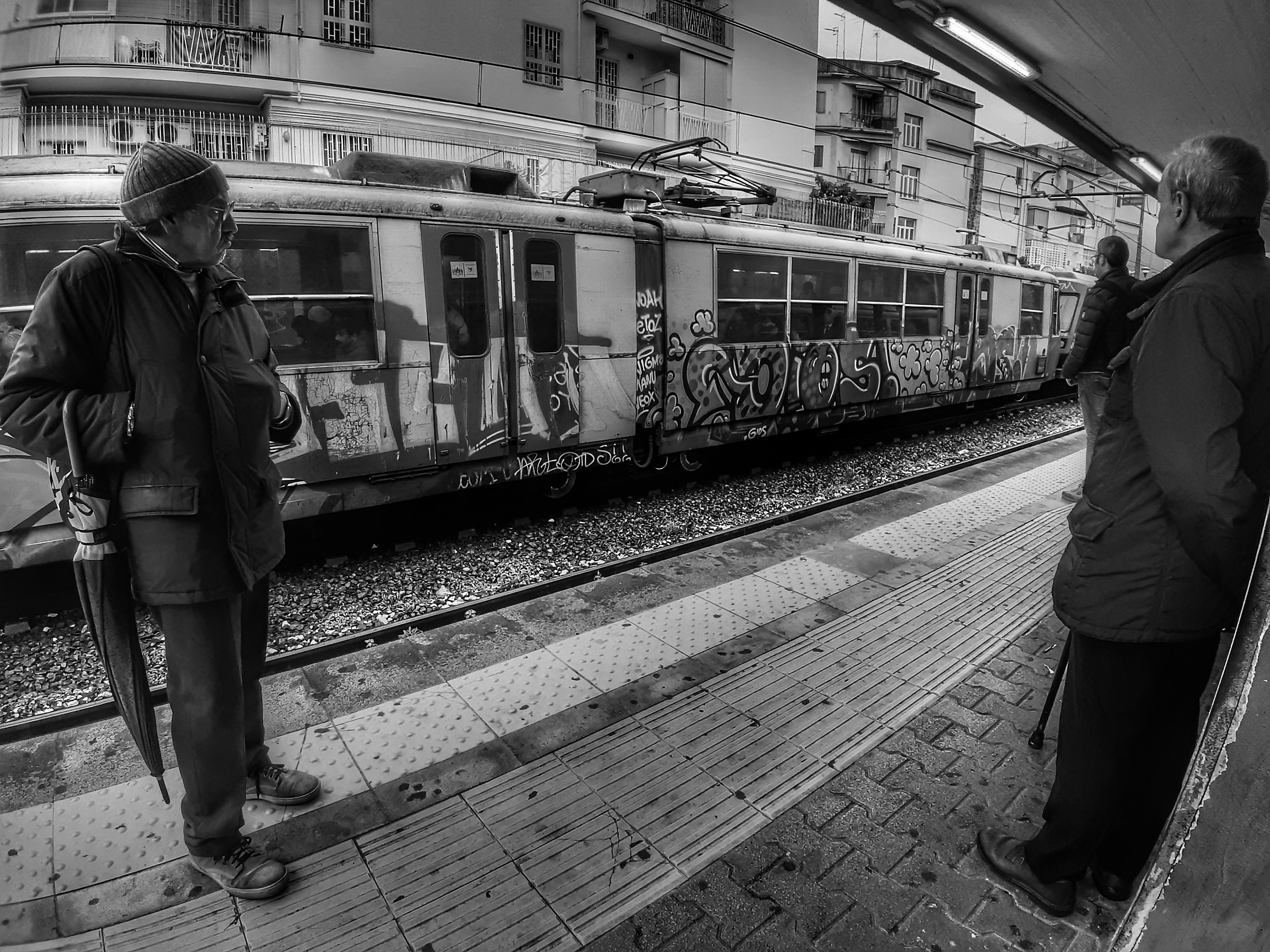 Ritardi e imprecazioni... :D