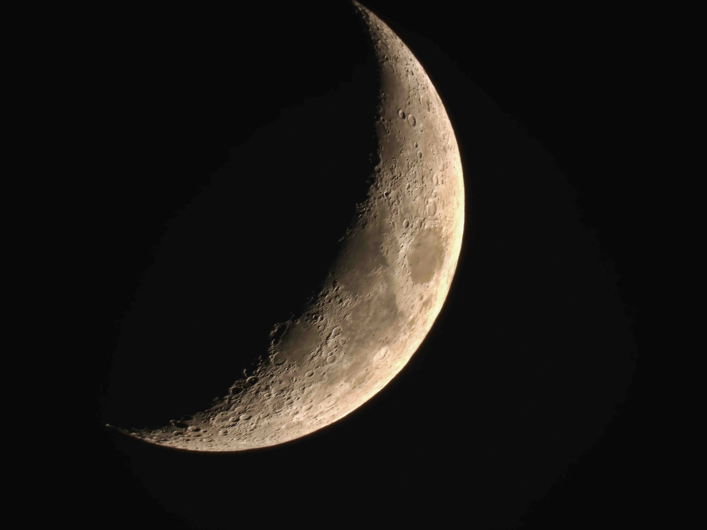 Luna 12 Dicembre 2018