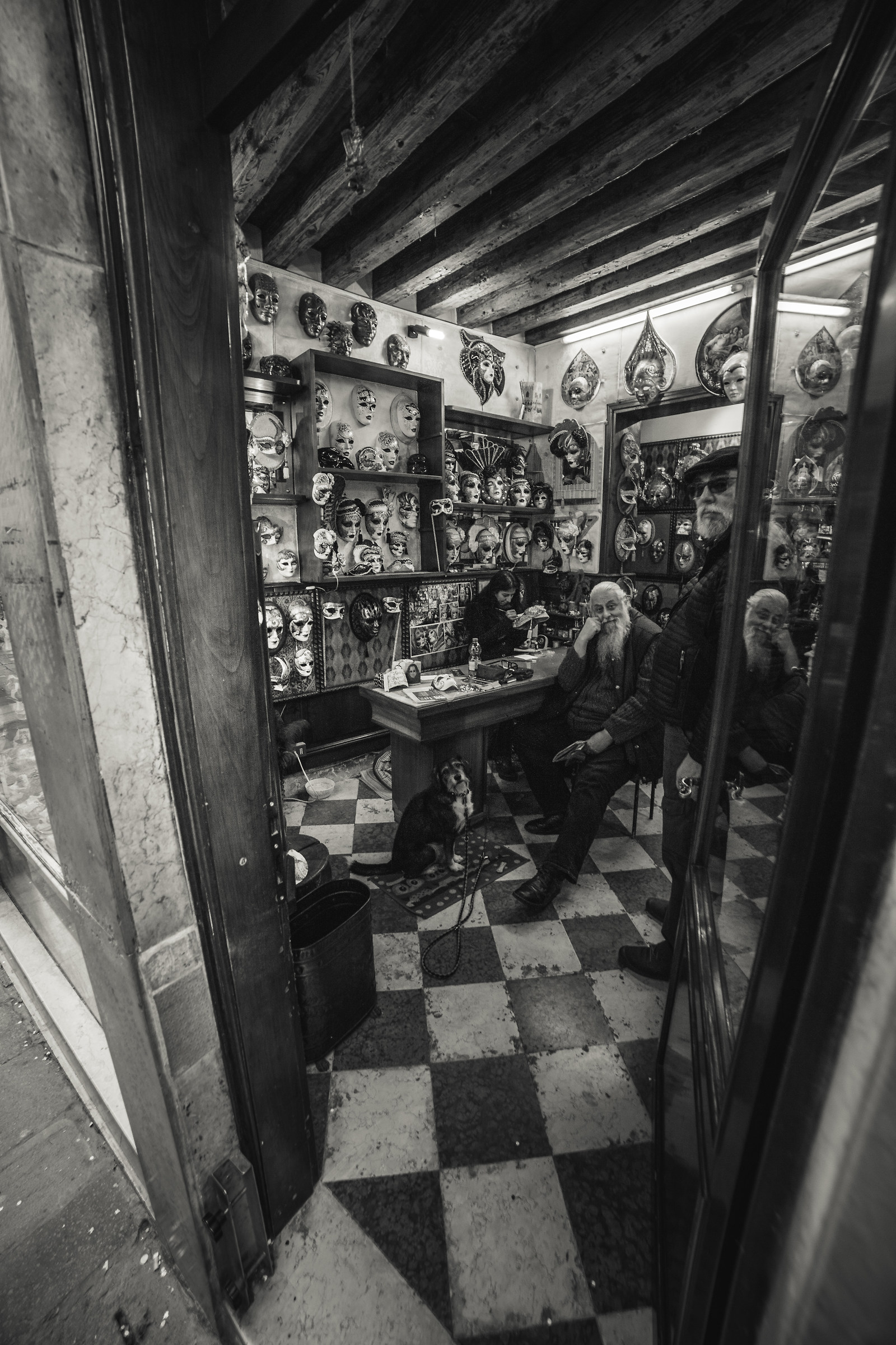 un piccolo sguardo in bottega...