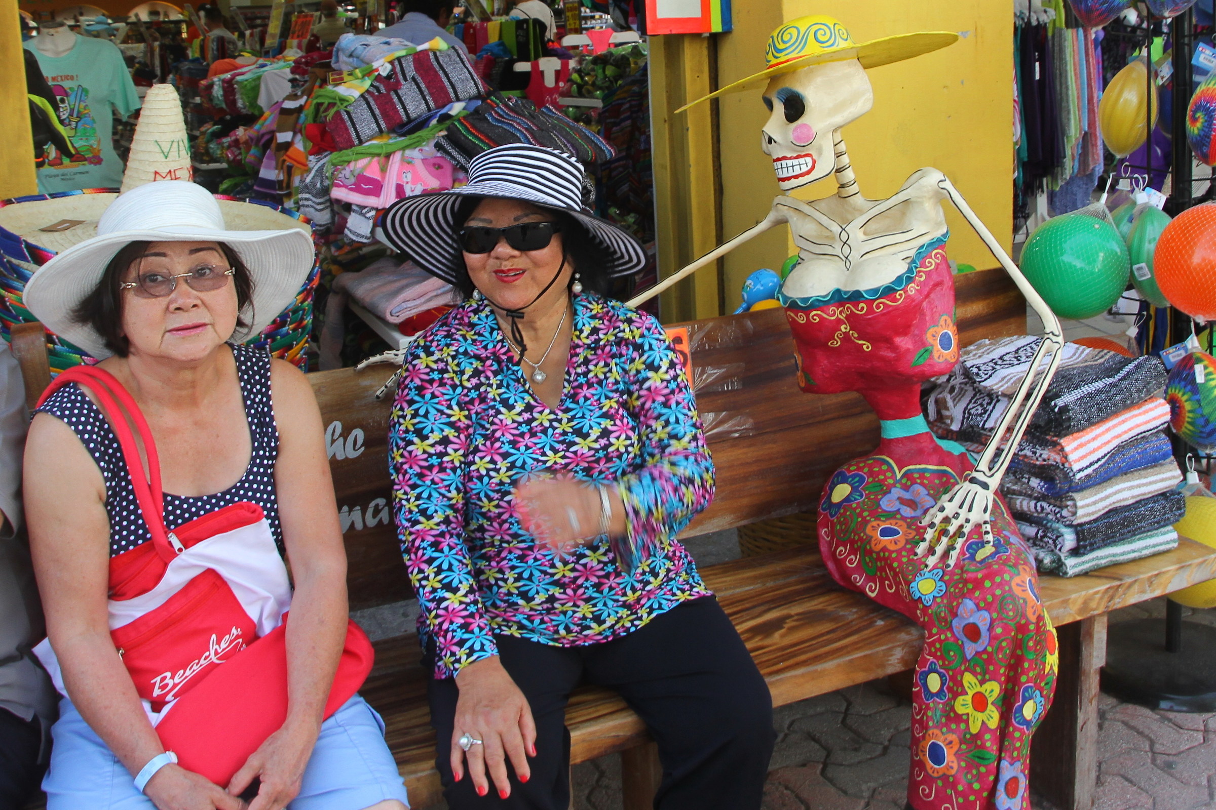 Playa del Carmen: three beautiful Ladies