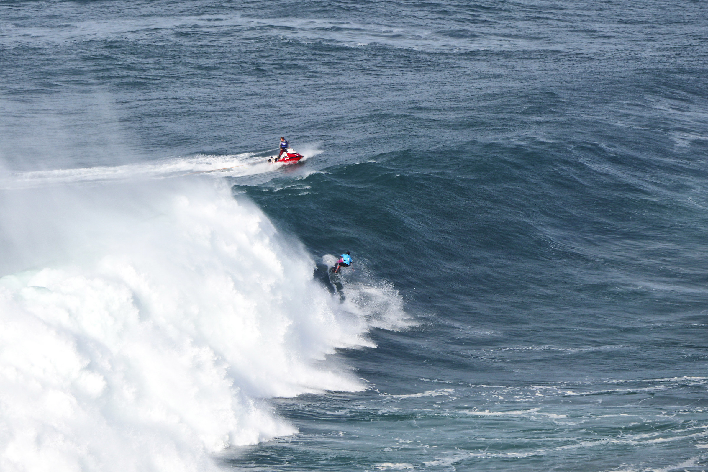 Surf a Nazaré 1