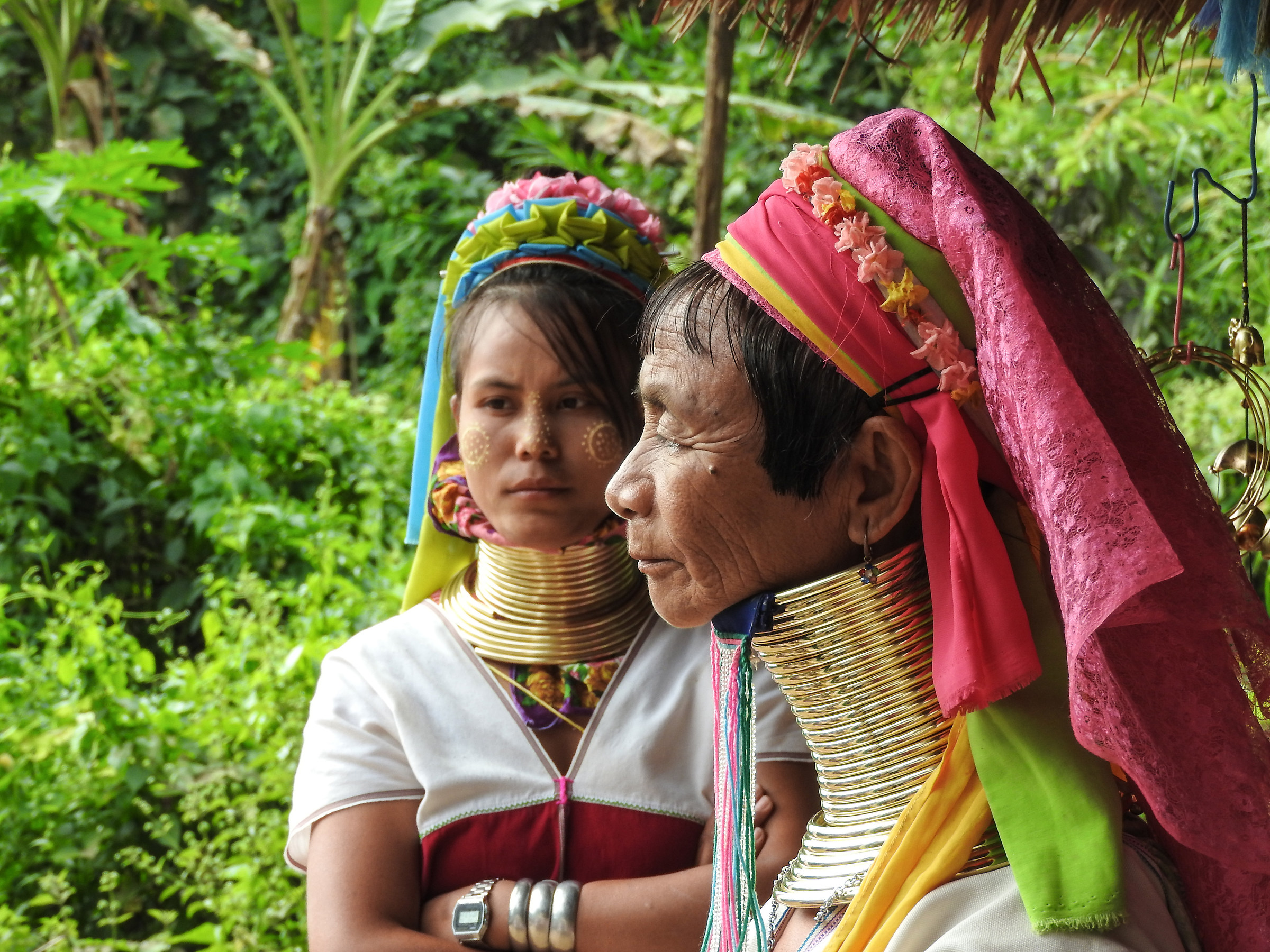 Donne Giraffa Chang Mai