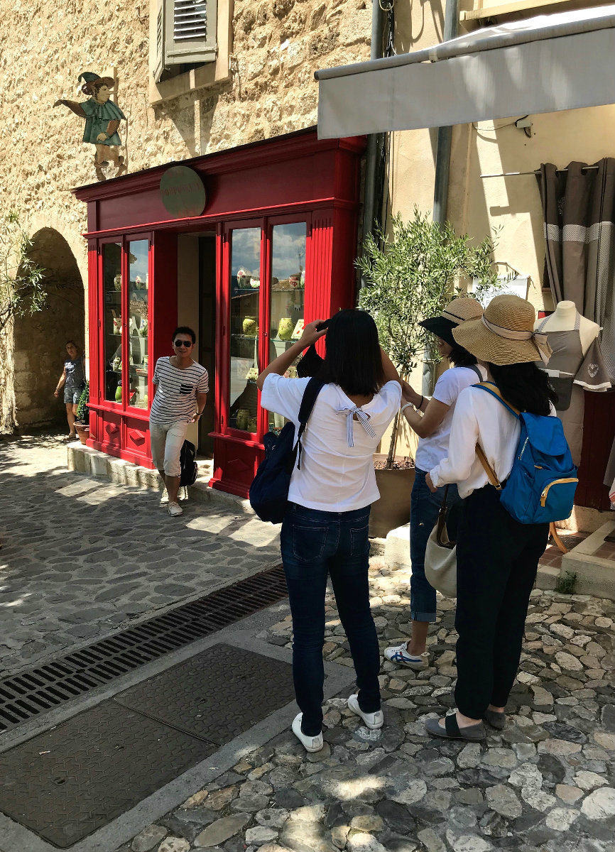 But how much are we (we) beautiful!?!