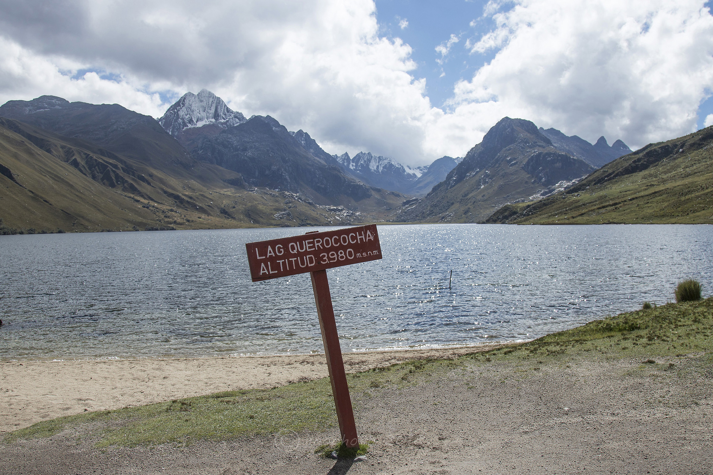 The other Peru-Laguna Querococha