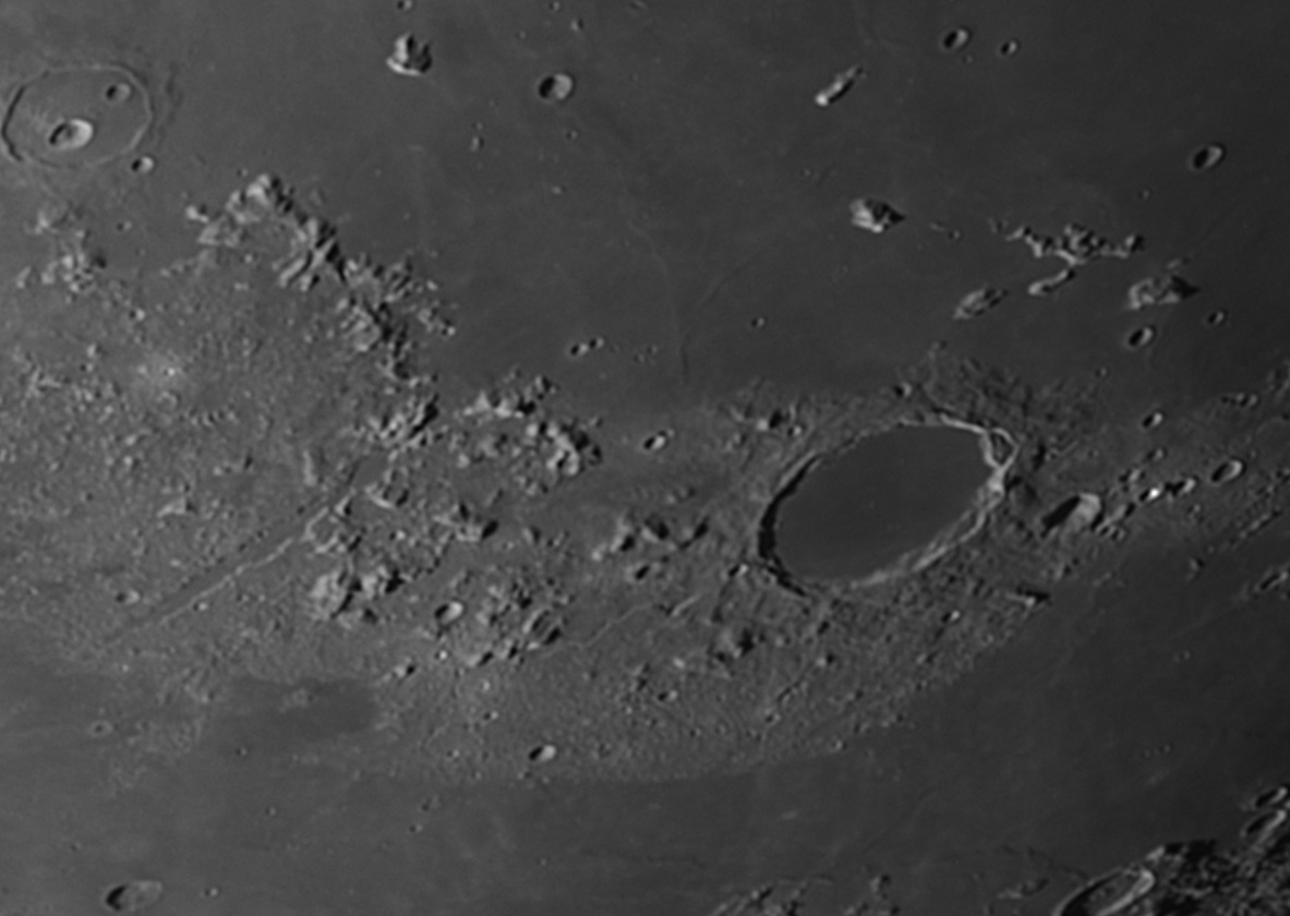 Alpine Valley and crater Plato