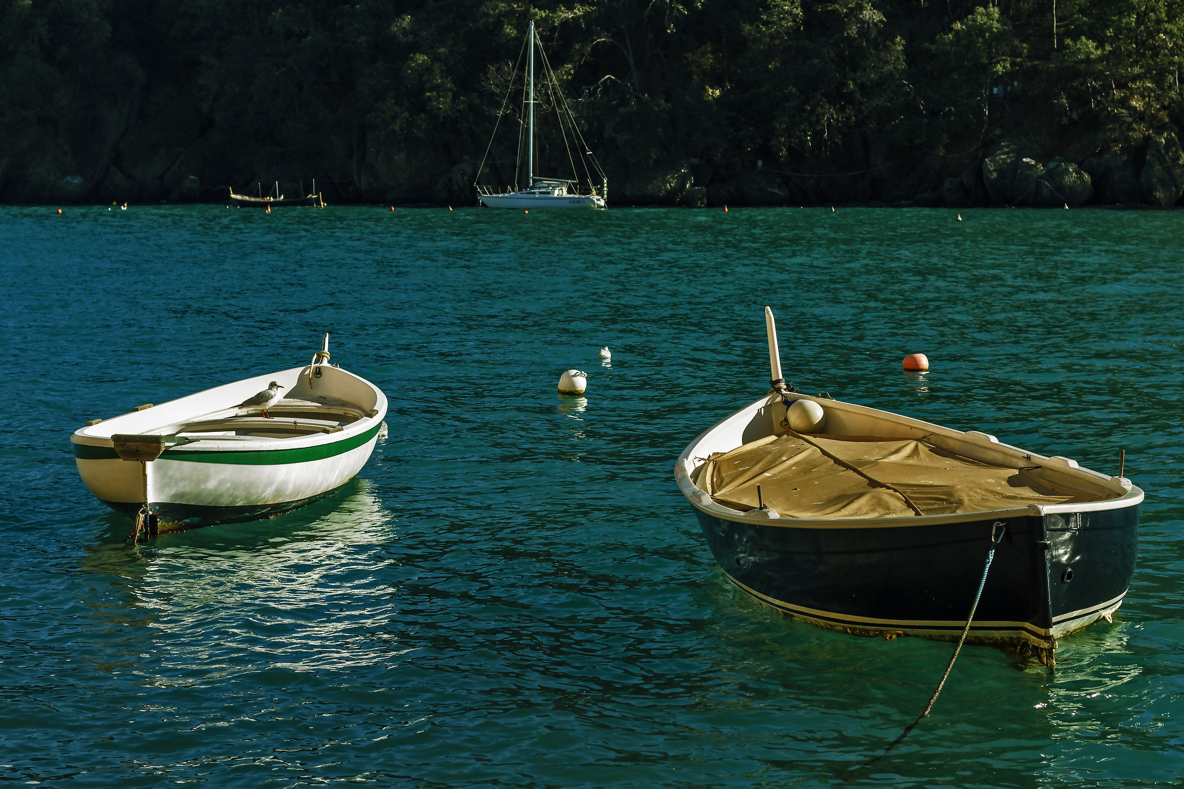 10 o'clock: flat calm