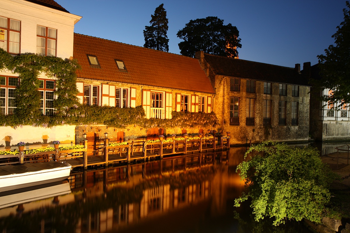 canale notturno Bruges