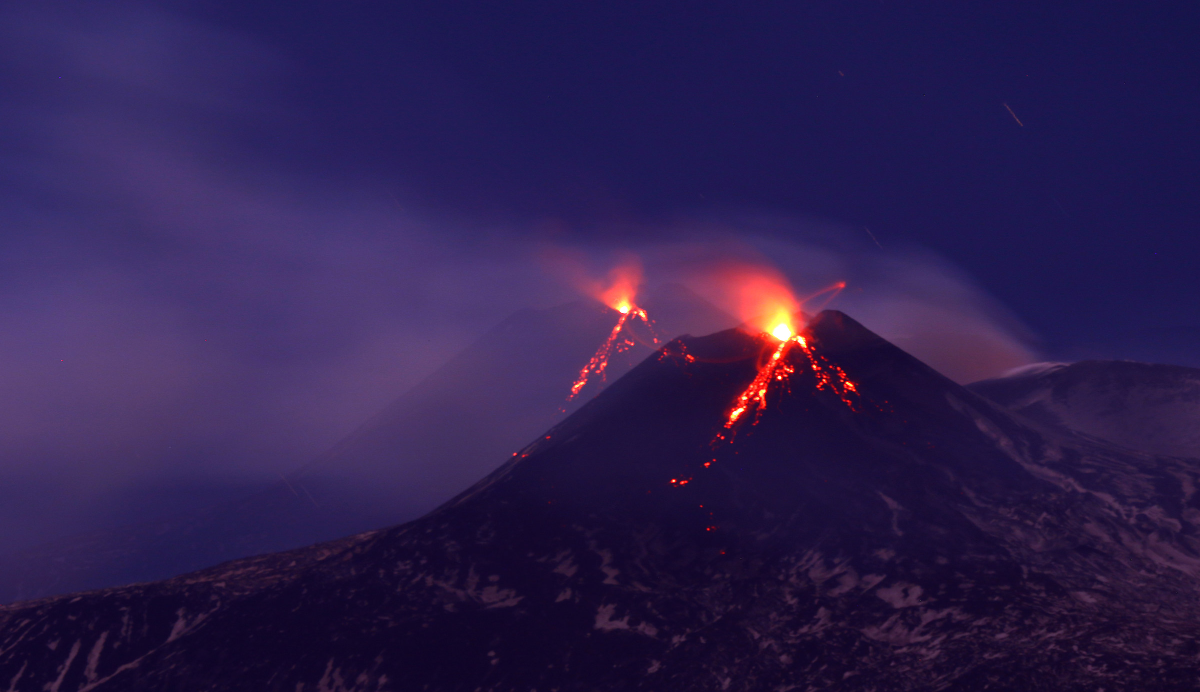 L'Etna ed il suo fantasma.