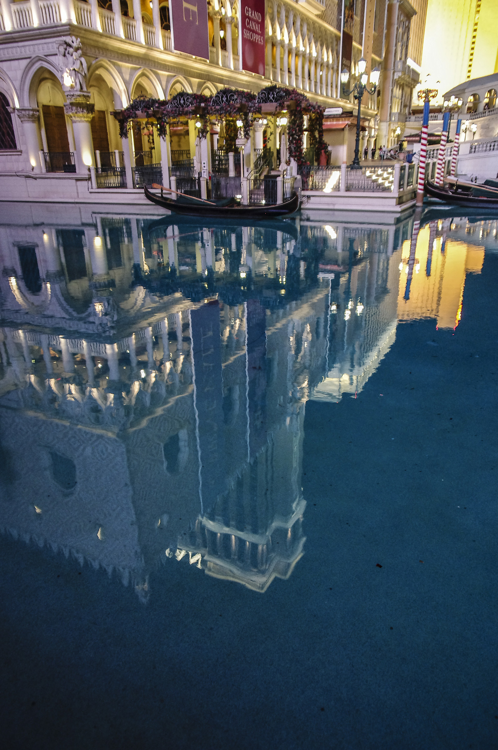 Las Vegas Reflections, Venice Tarocca