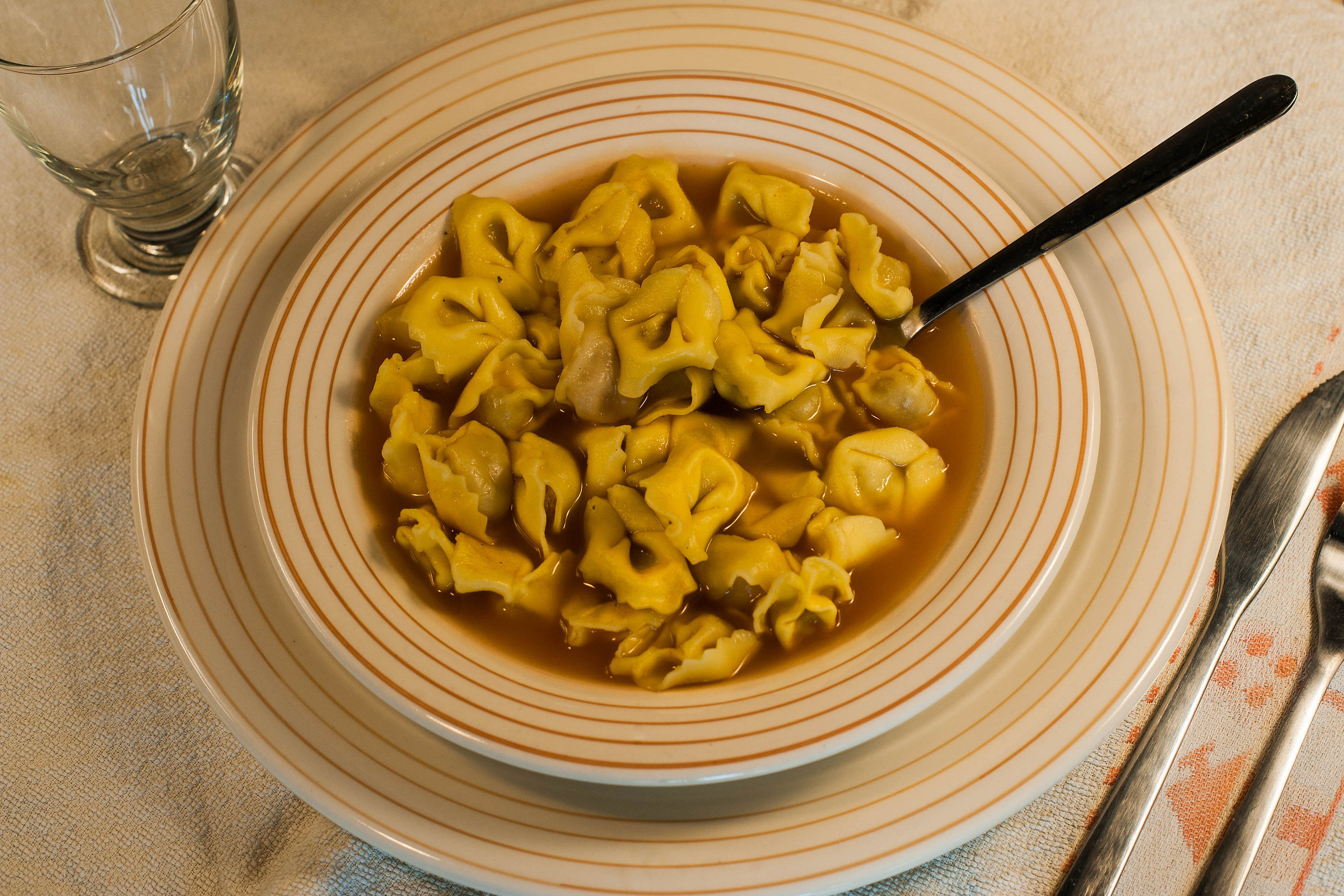 Cappelletti in brodo di cappone
