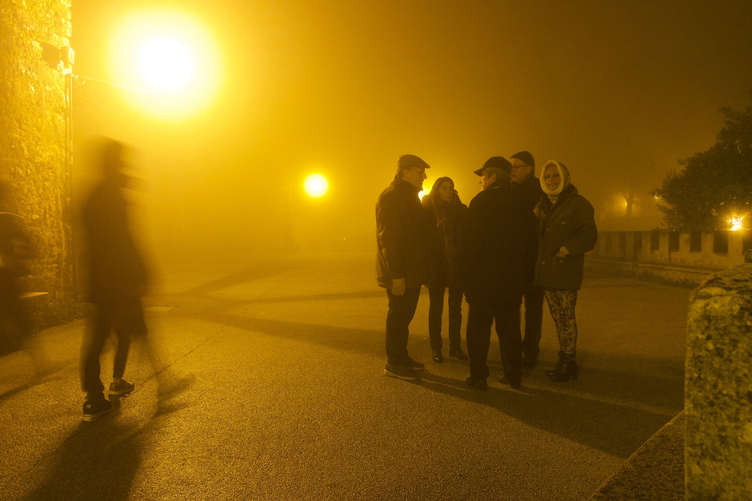 Two chatter in the fog