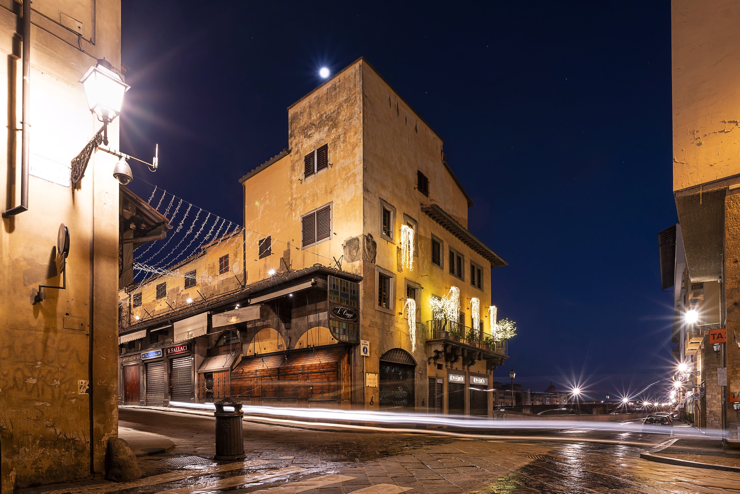 Ponte Vecchio e lungarni