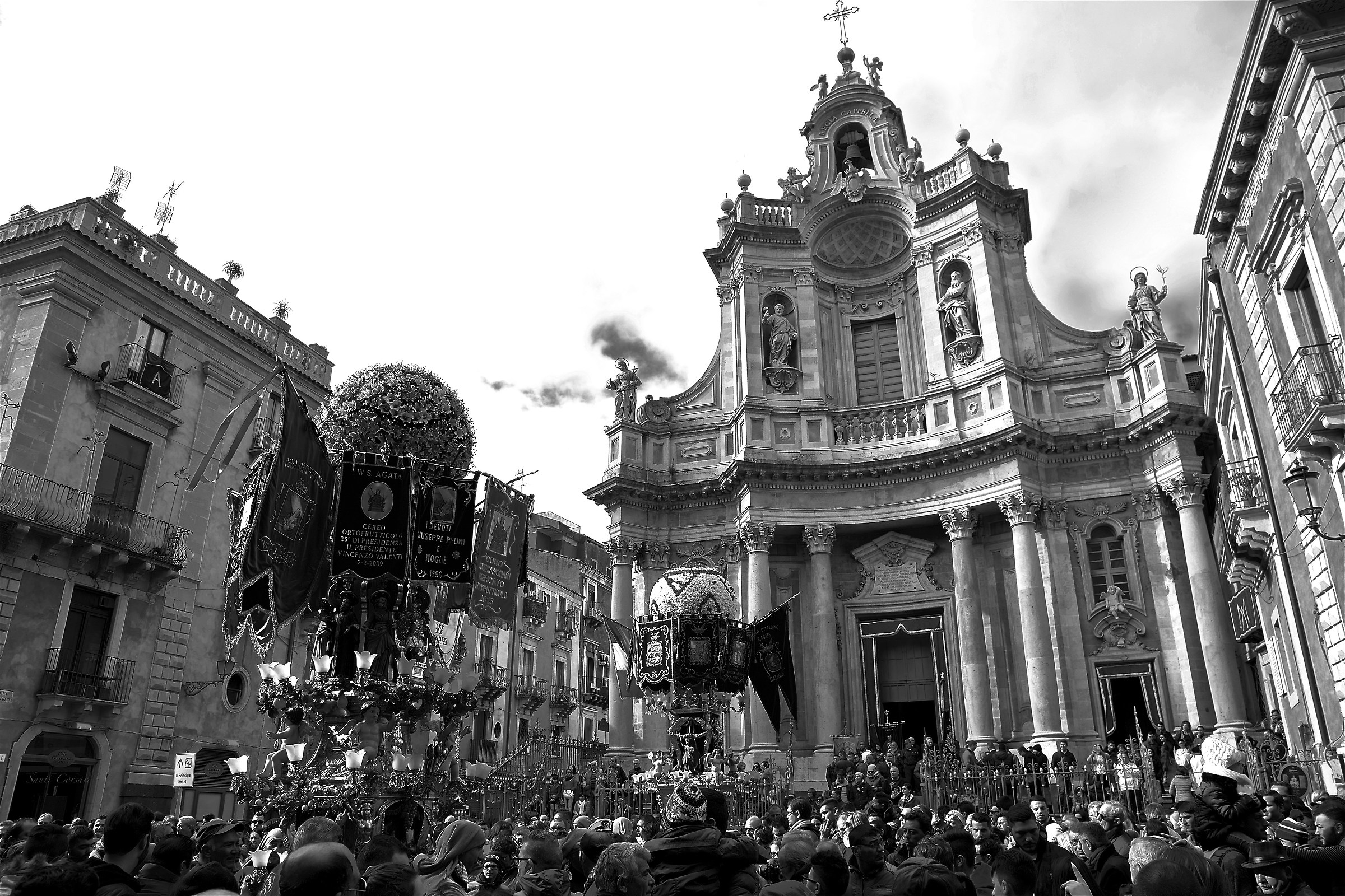 Basilica della Collegiata e le candelore