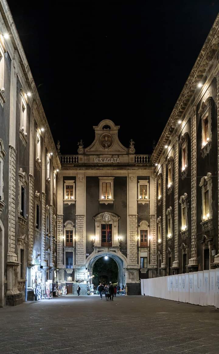 Porta Uzeda Catania
