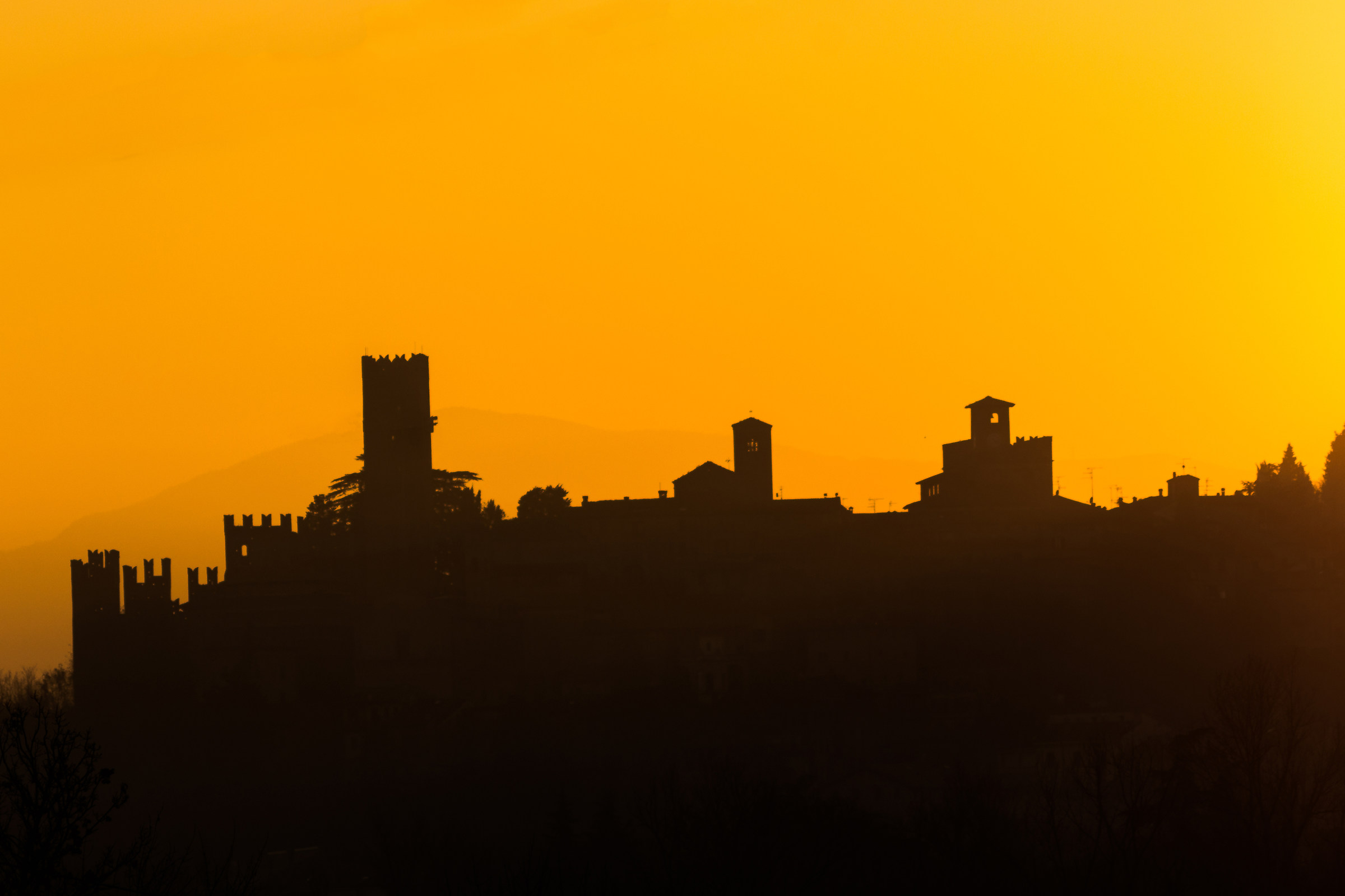 Silhouette del Borgo di Castell'Arquato