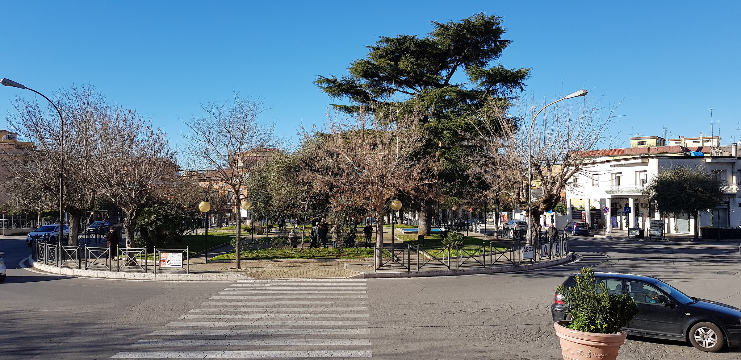 Square Smartphone S8