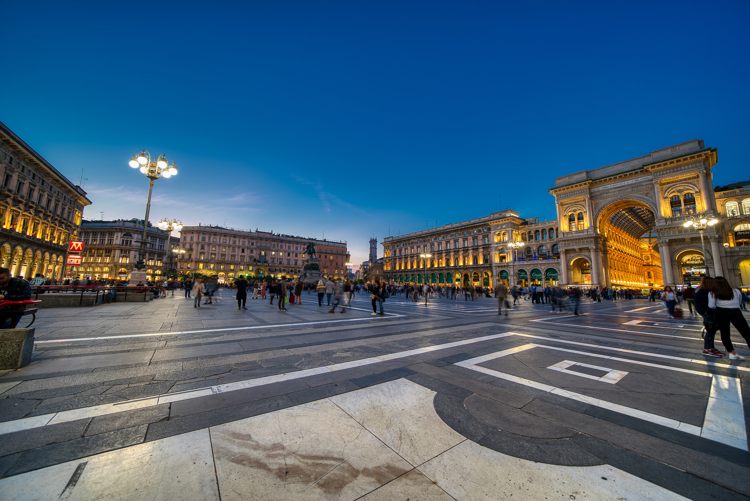 Piazza del Duomo by Night