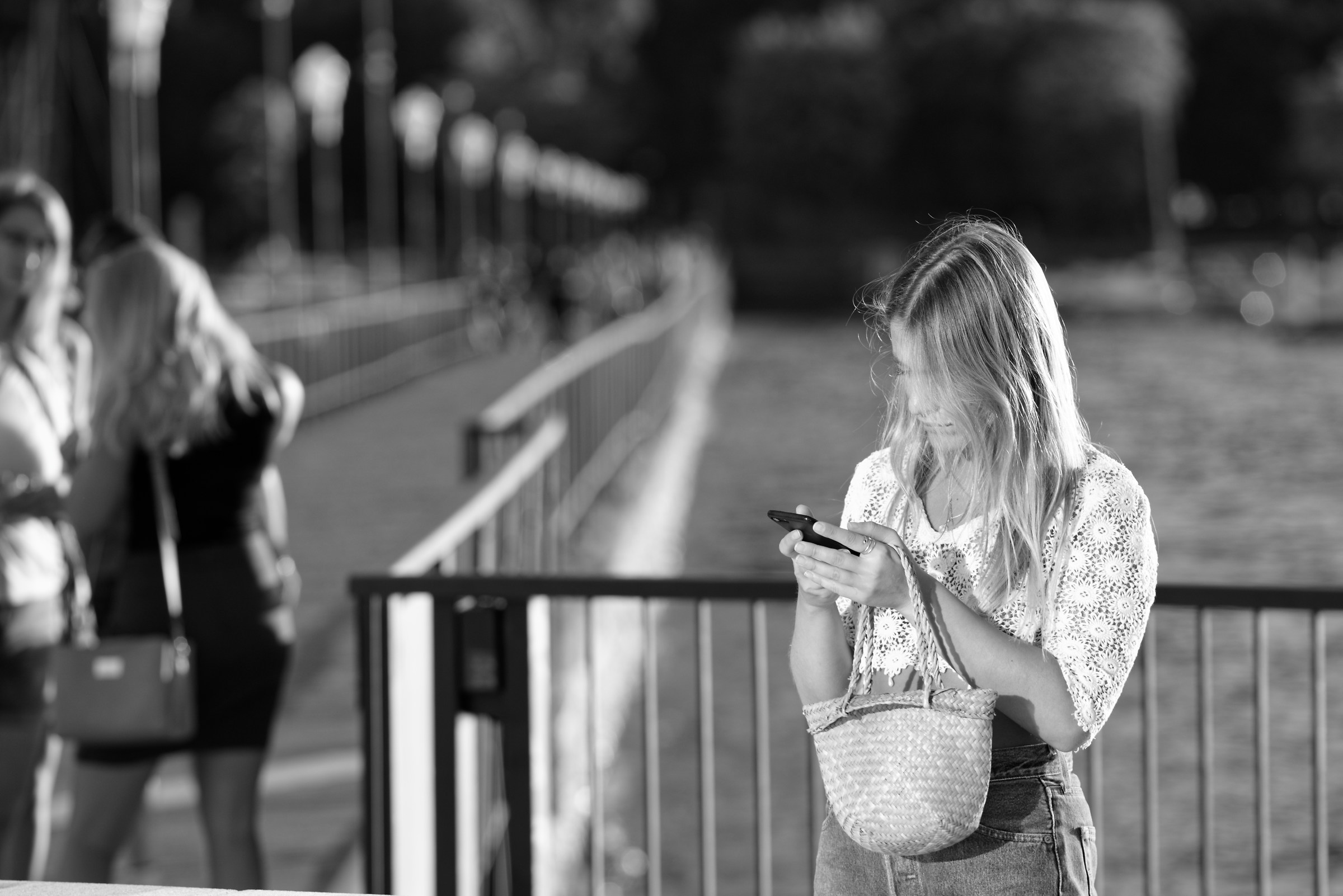 Passeggiata su Diga foranea,Como
