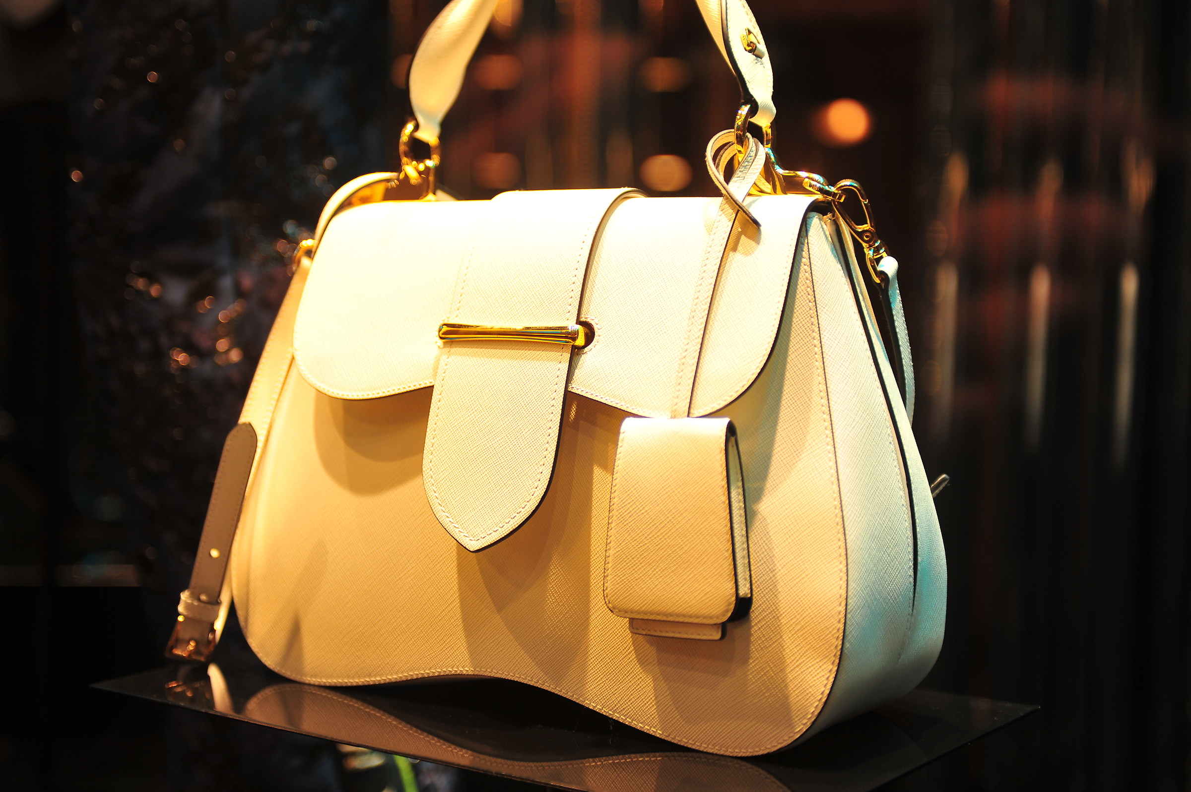 Un assegno da 19.000 Euro