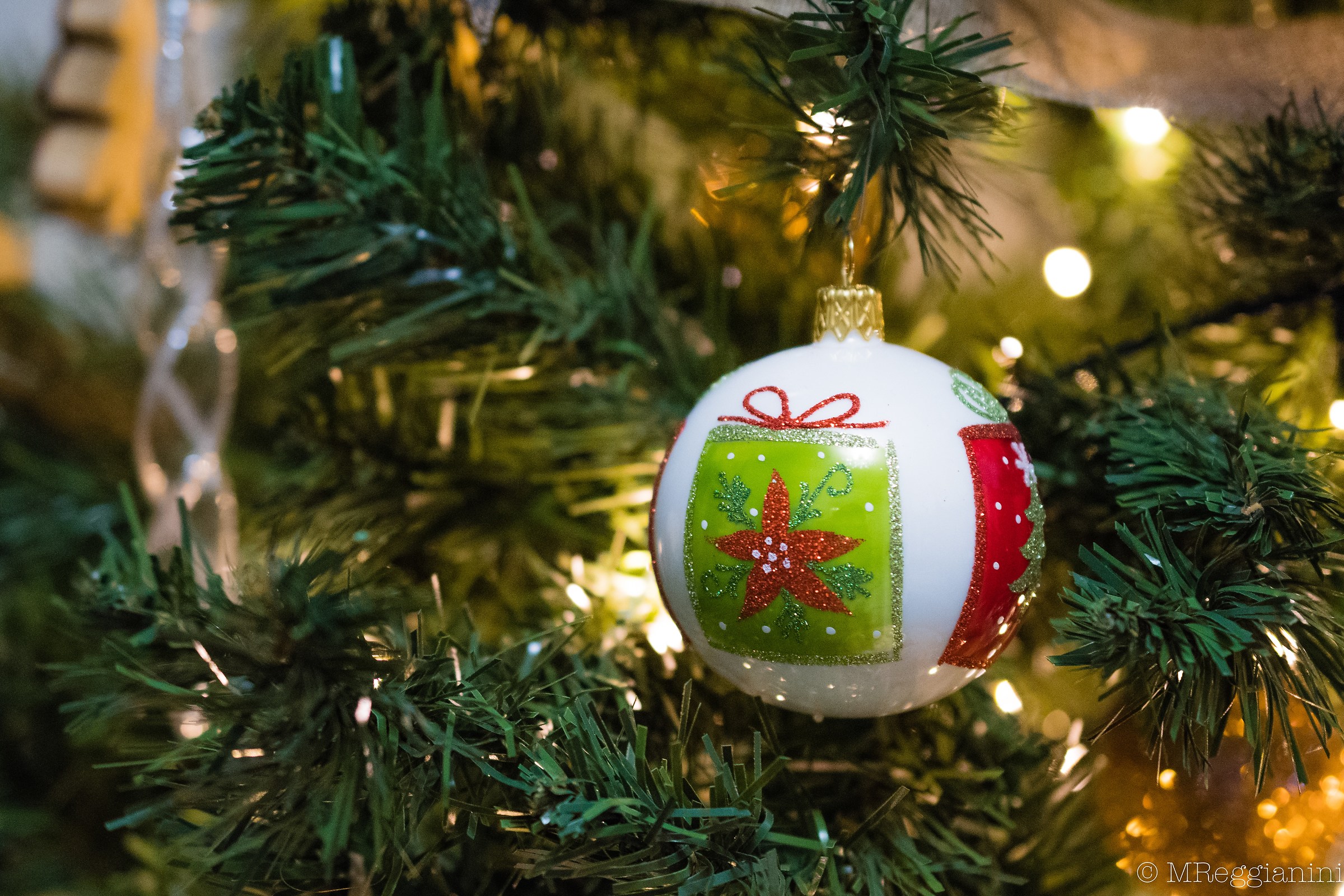 E tutto attorno è festa