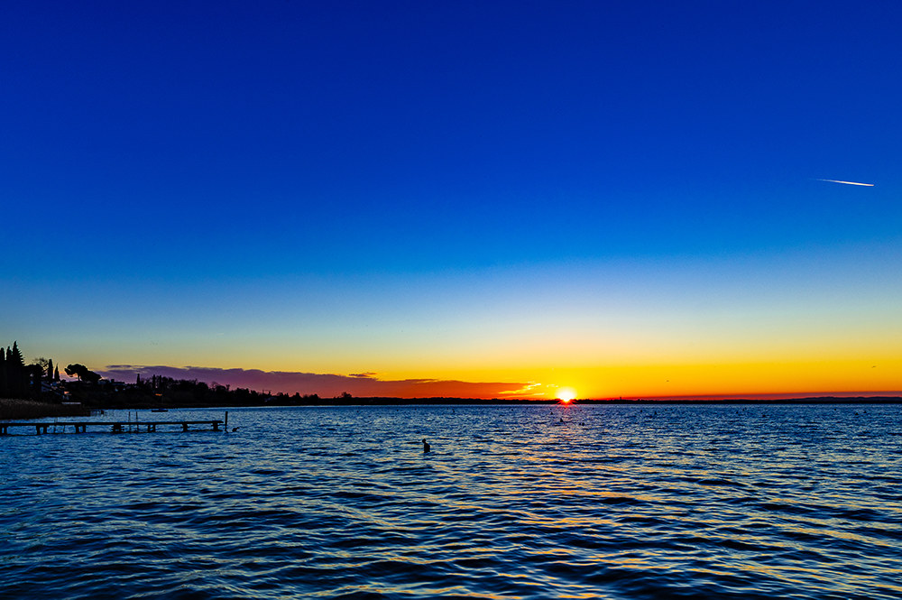 tramonto sul lago