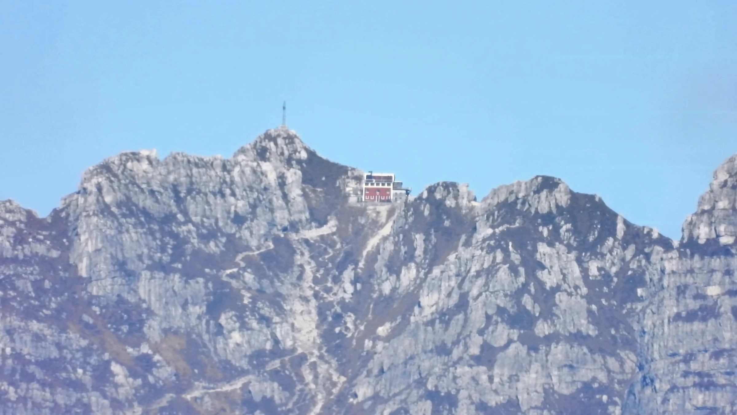Rifugio Resegone (lc) da 25 km di distanza